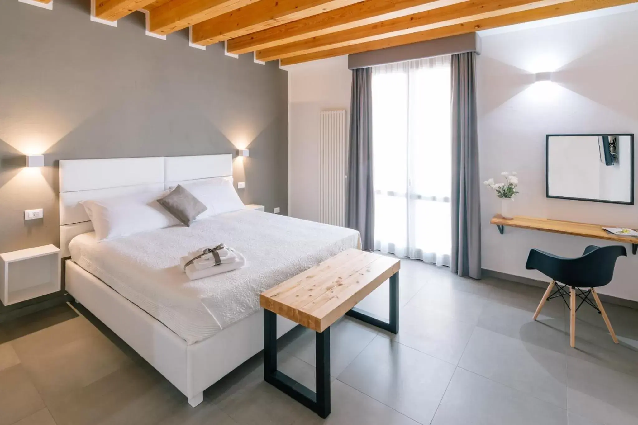 Deluxe Double Room with Balcony in Boutique BnB Dolcevita Deluxe Double Room with Balcony in Boutique BnB Dolcevita