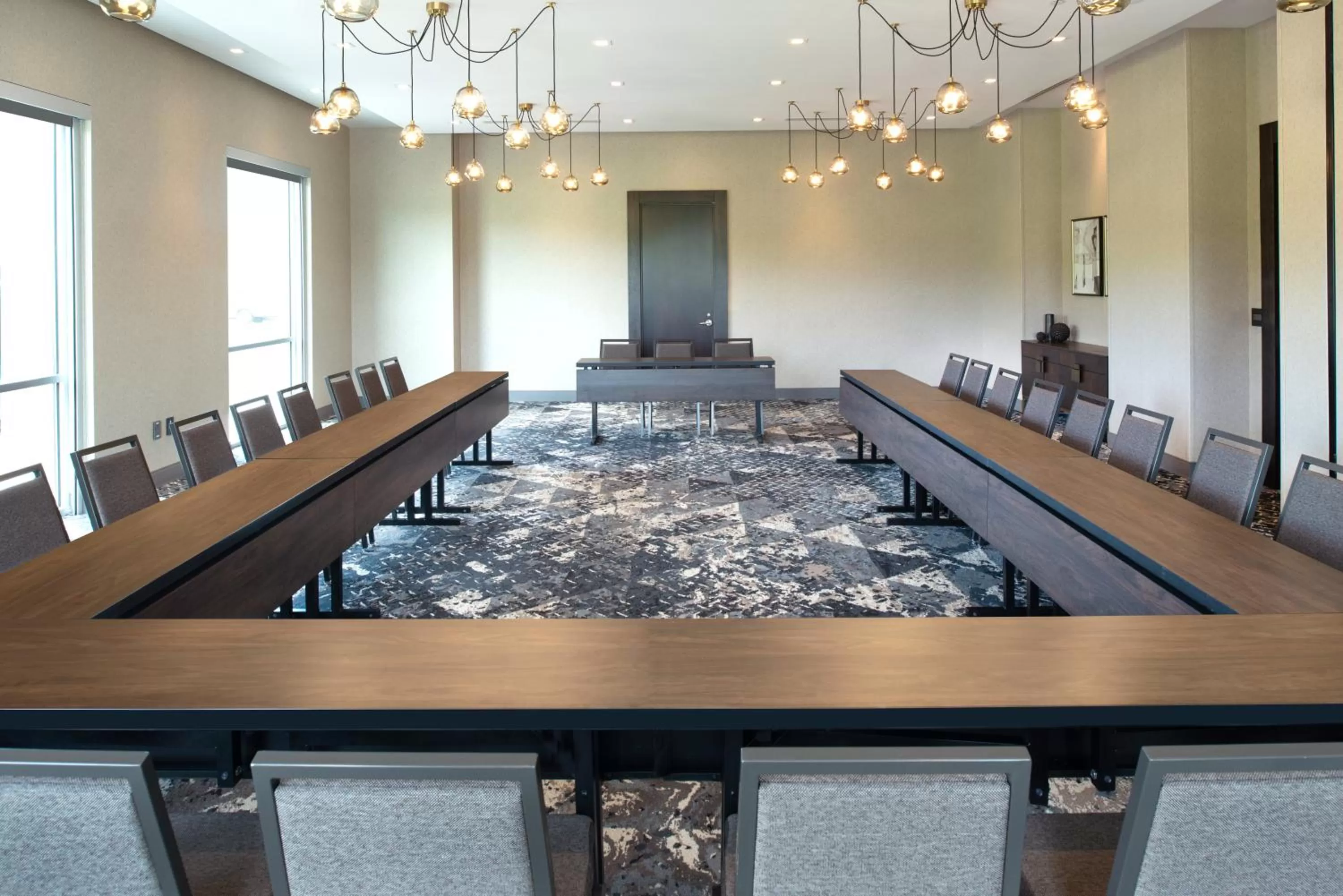 Meeting/conference room in Holiday Inn Boston Logan Airport - Chelsea by IHG