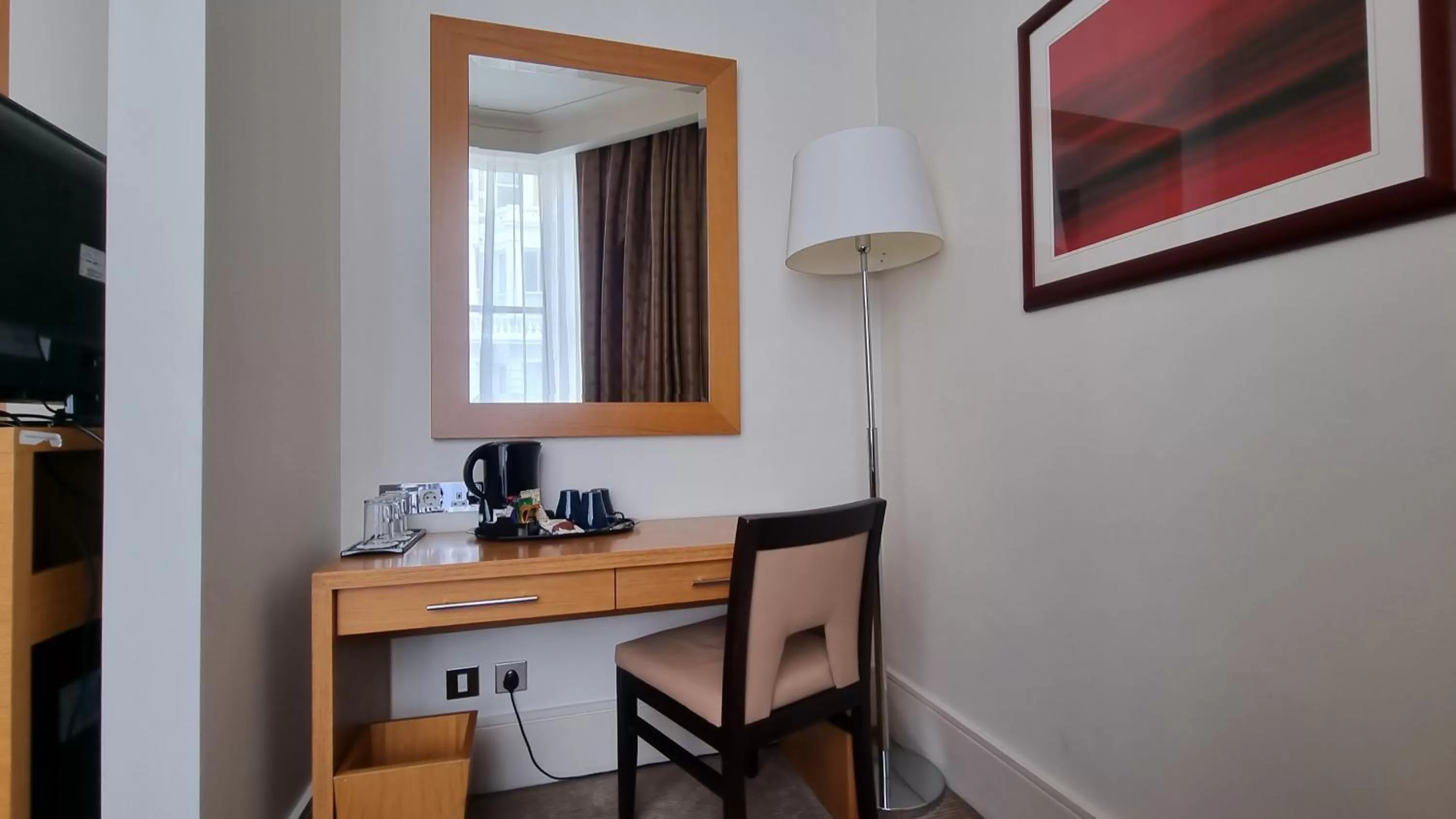 Seating area in The Park City Grand Plaza Kensington Hotel