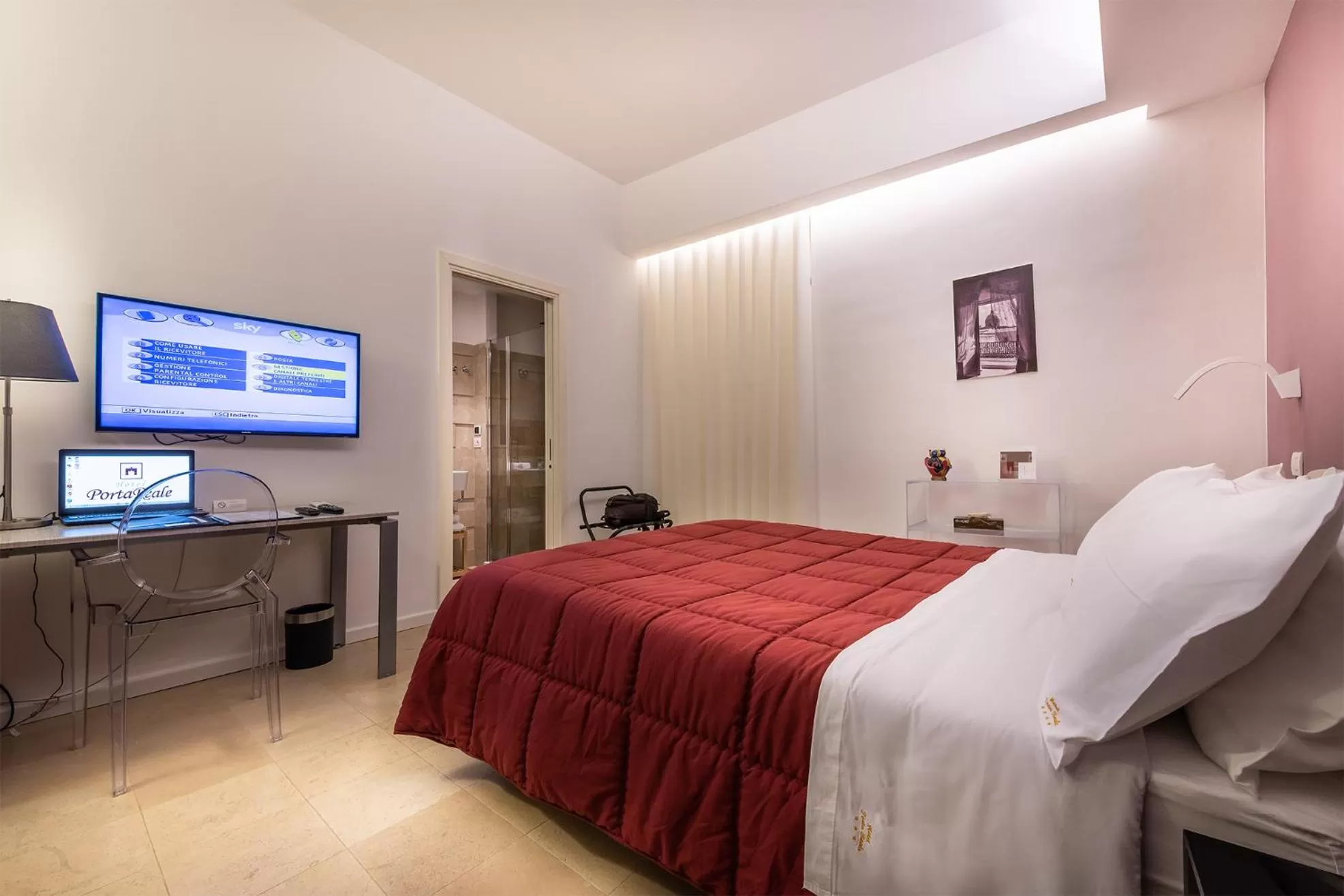 Bedroom, Bed in Hotel Porta Reale