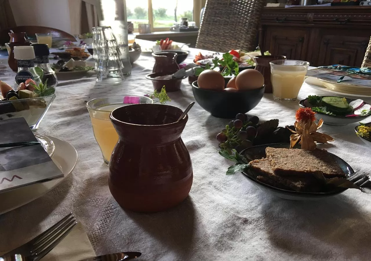 Breakfast in Bed and Breakfast Batenborg