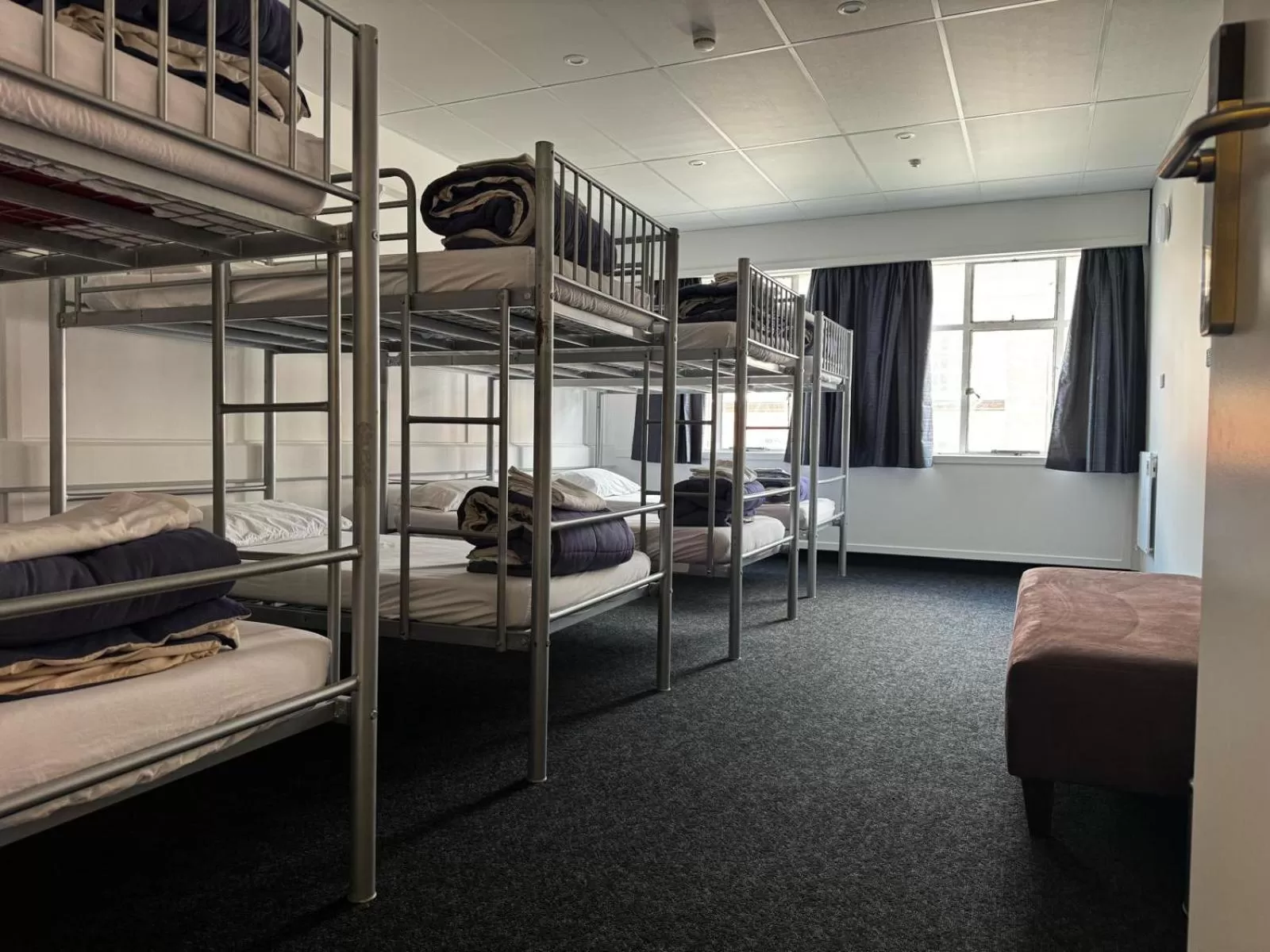 Photo of the whole room, Bed in Hotel Waterloo & Backpackers