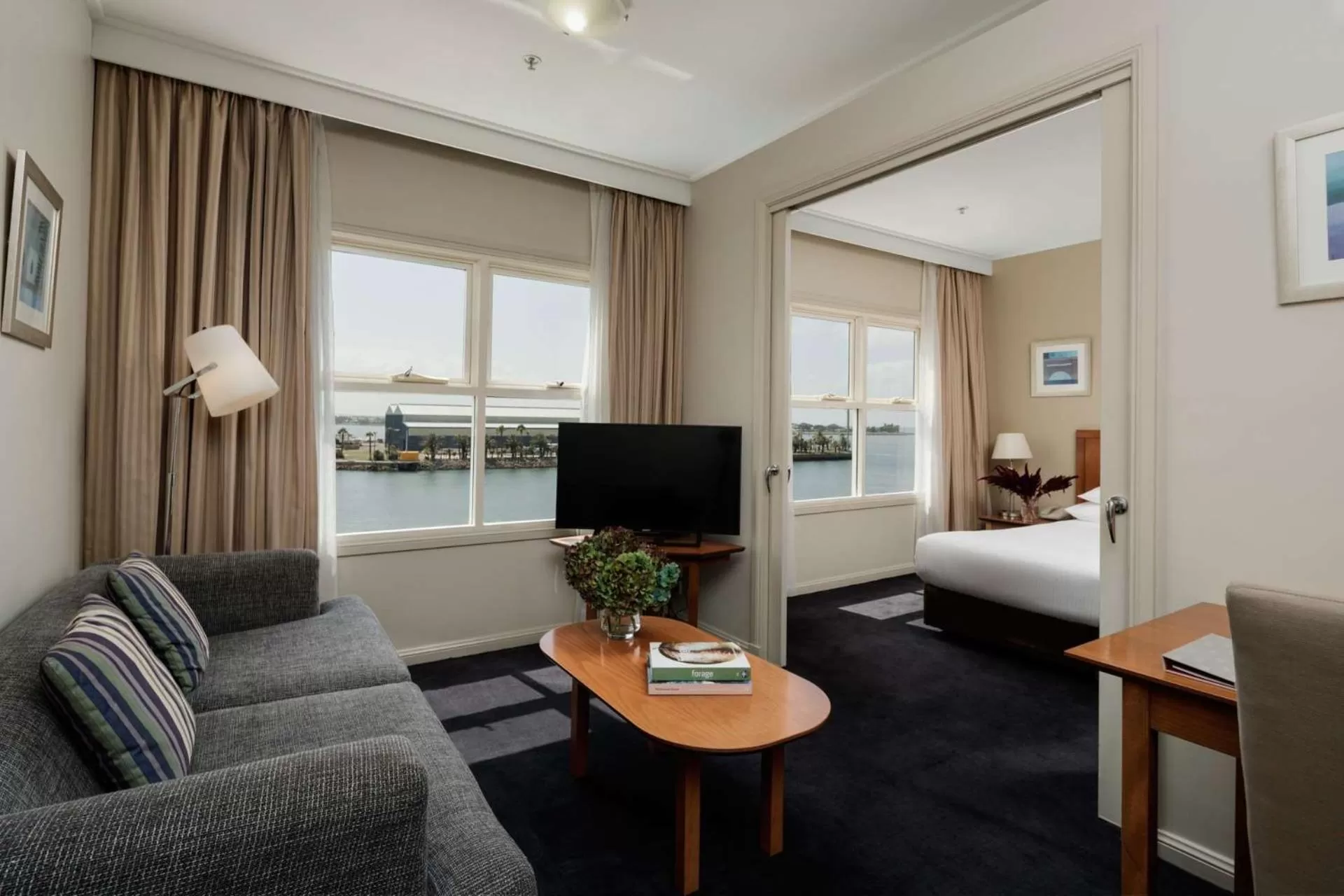 Photo of the whole room, Bed in Rydges Newcastle