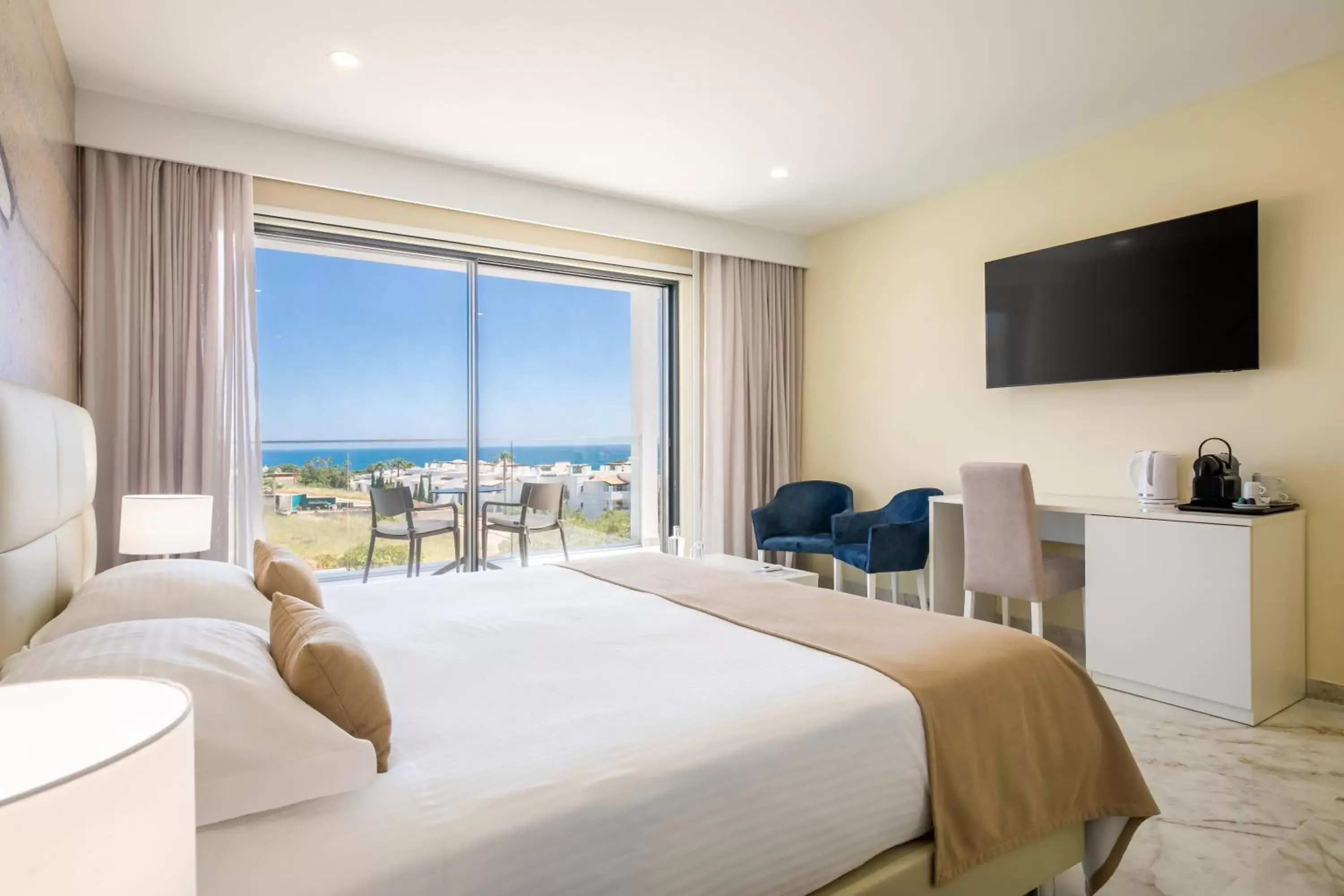 Standard Queen Room in Lagos Atlantic Hotel Standard Queen Room in Lagos Atlantic Hotel