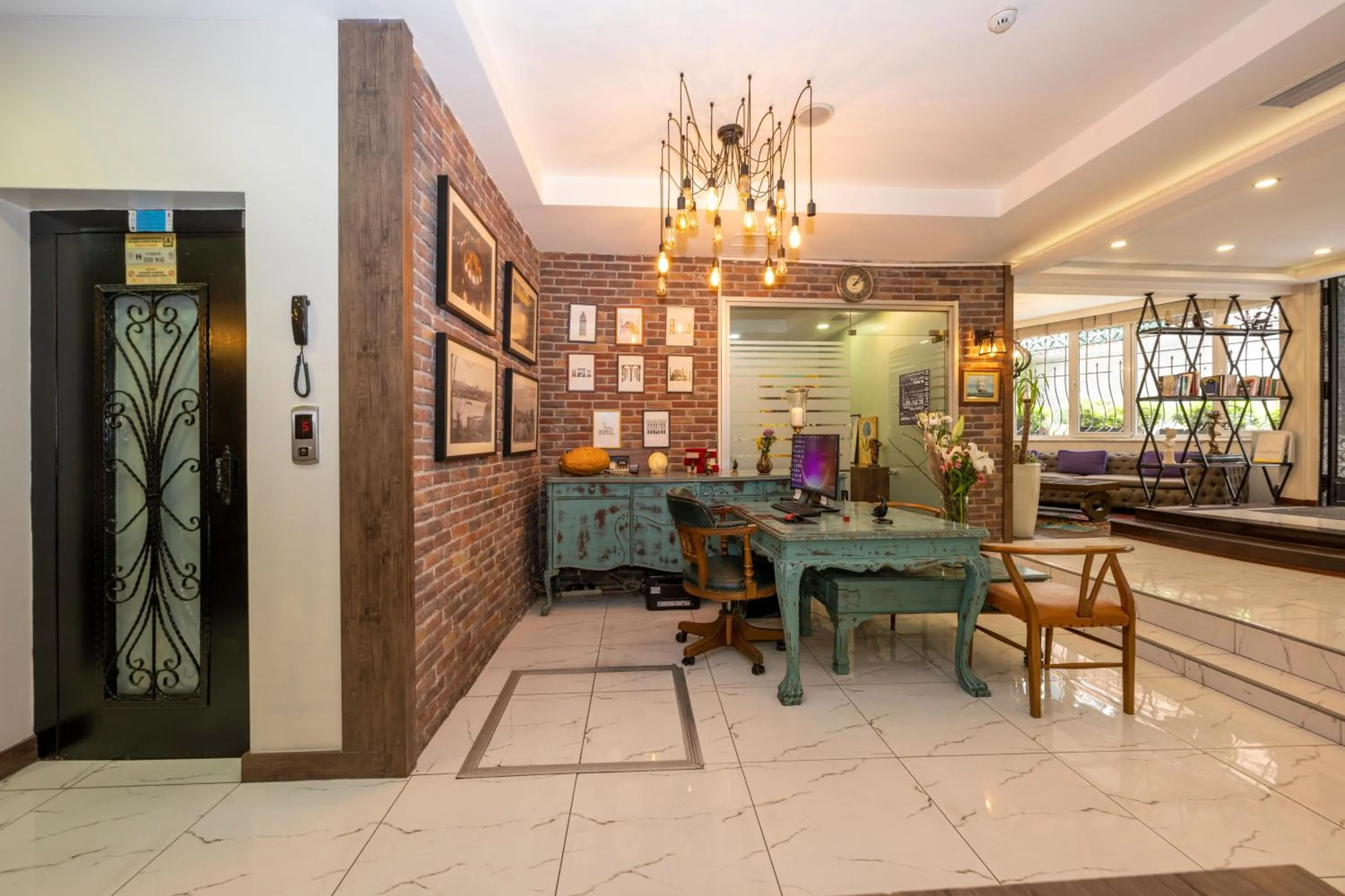 Lobby or reception in The Marions Suite istanbul Special Category Taksim