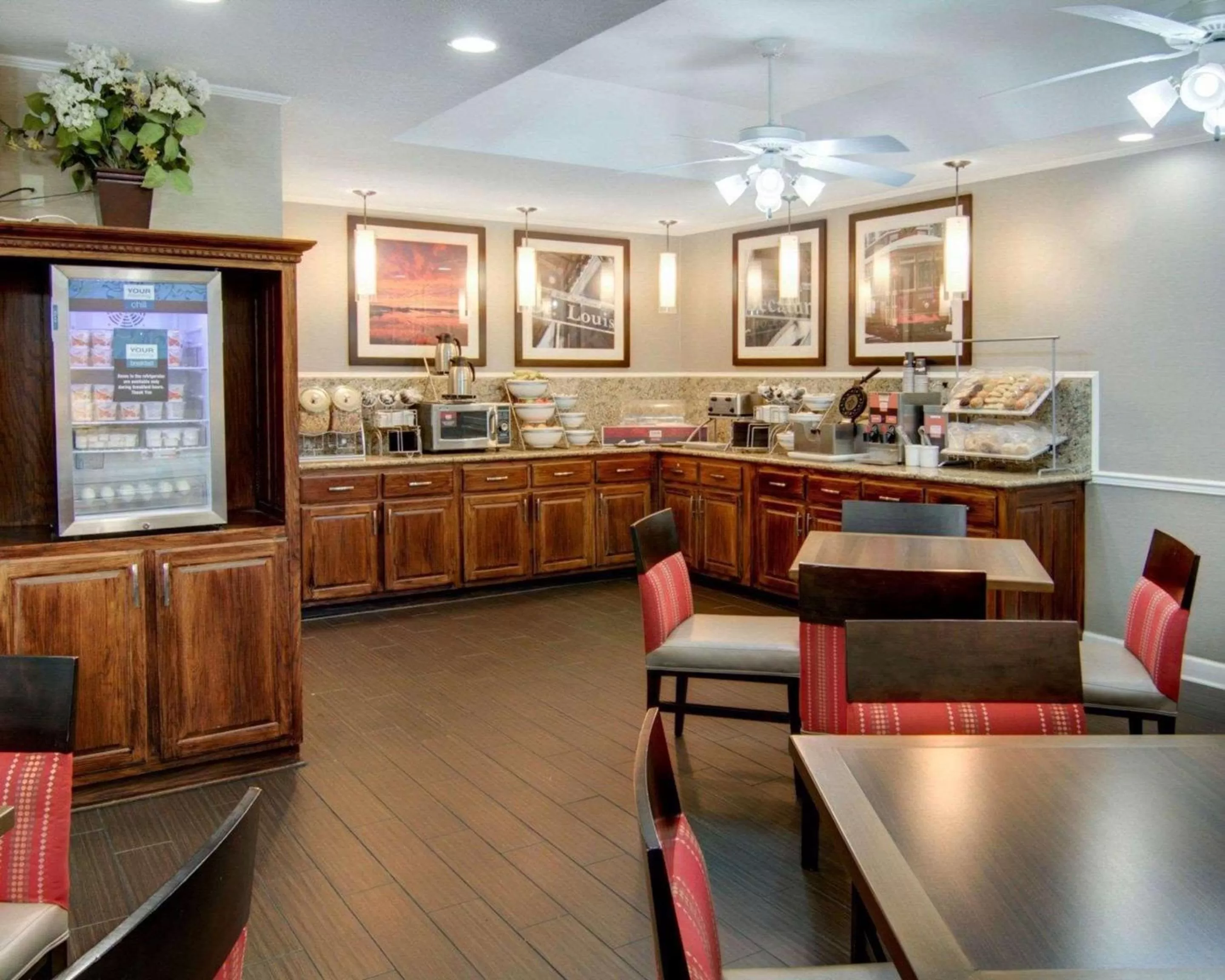 Restaurant/places to eat in Comfort Inn West Monroe near Sports & Events Center