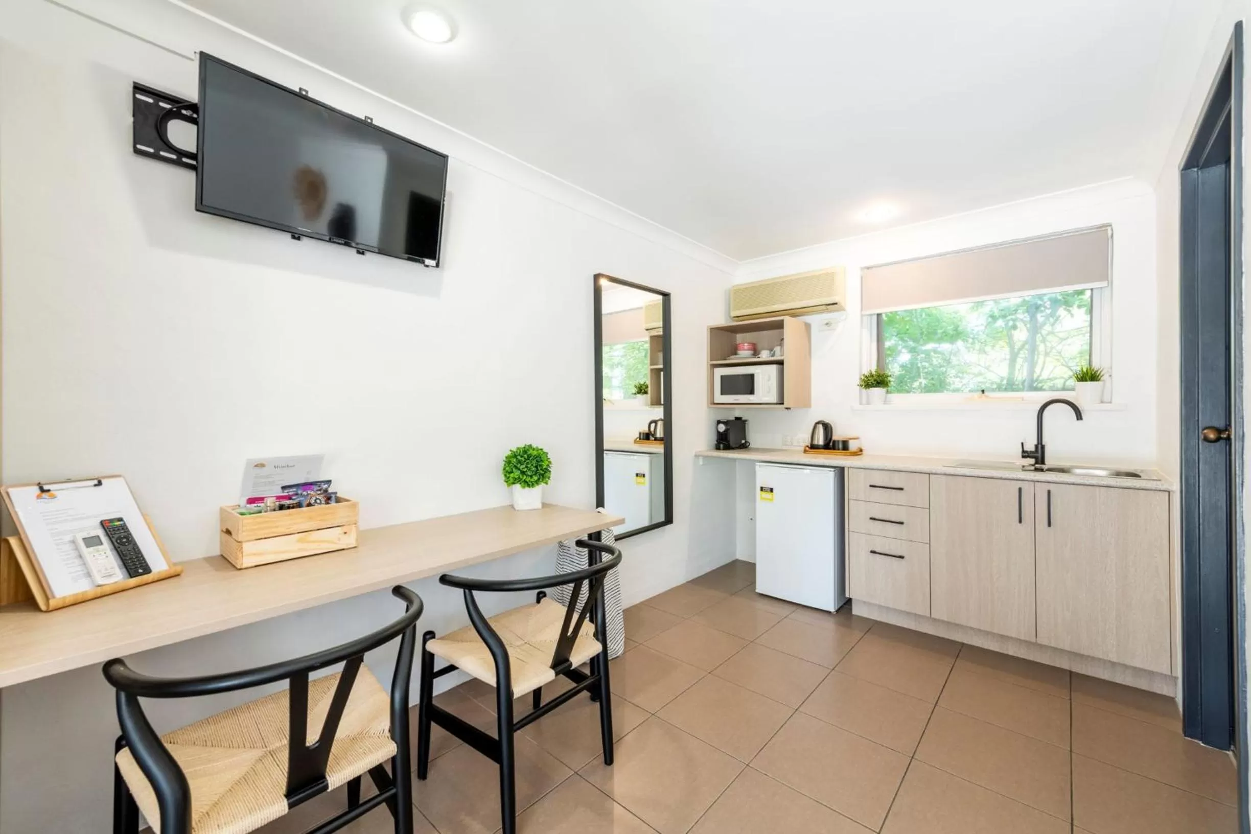 Kitchen or kitchenette in The Carmel Yamba
