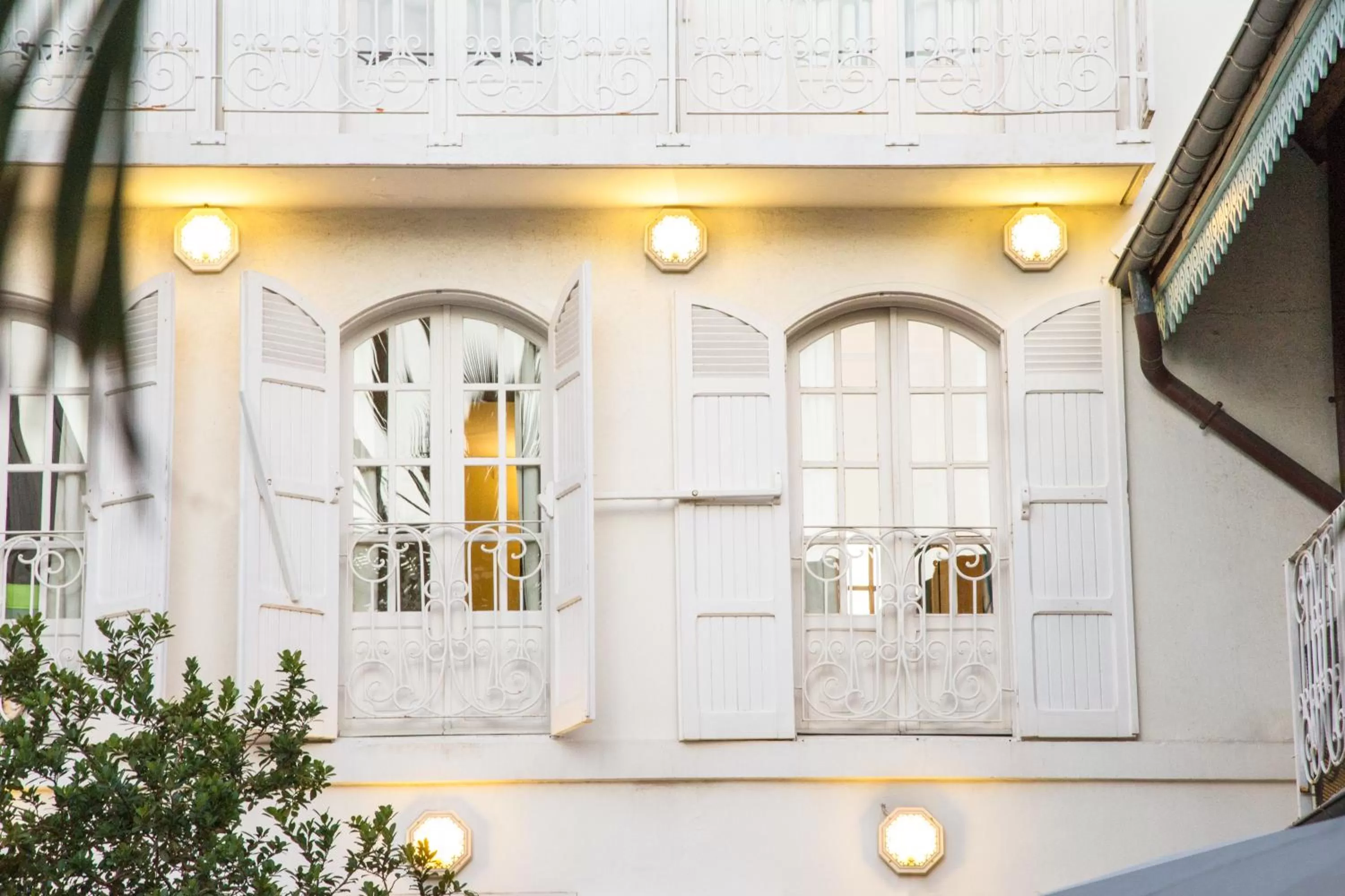 Decorative detail in Le Juliette Dodu- Le charme d'un monument historique