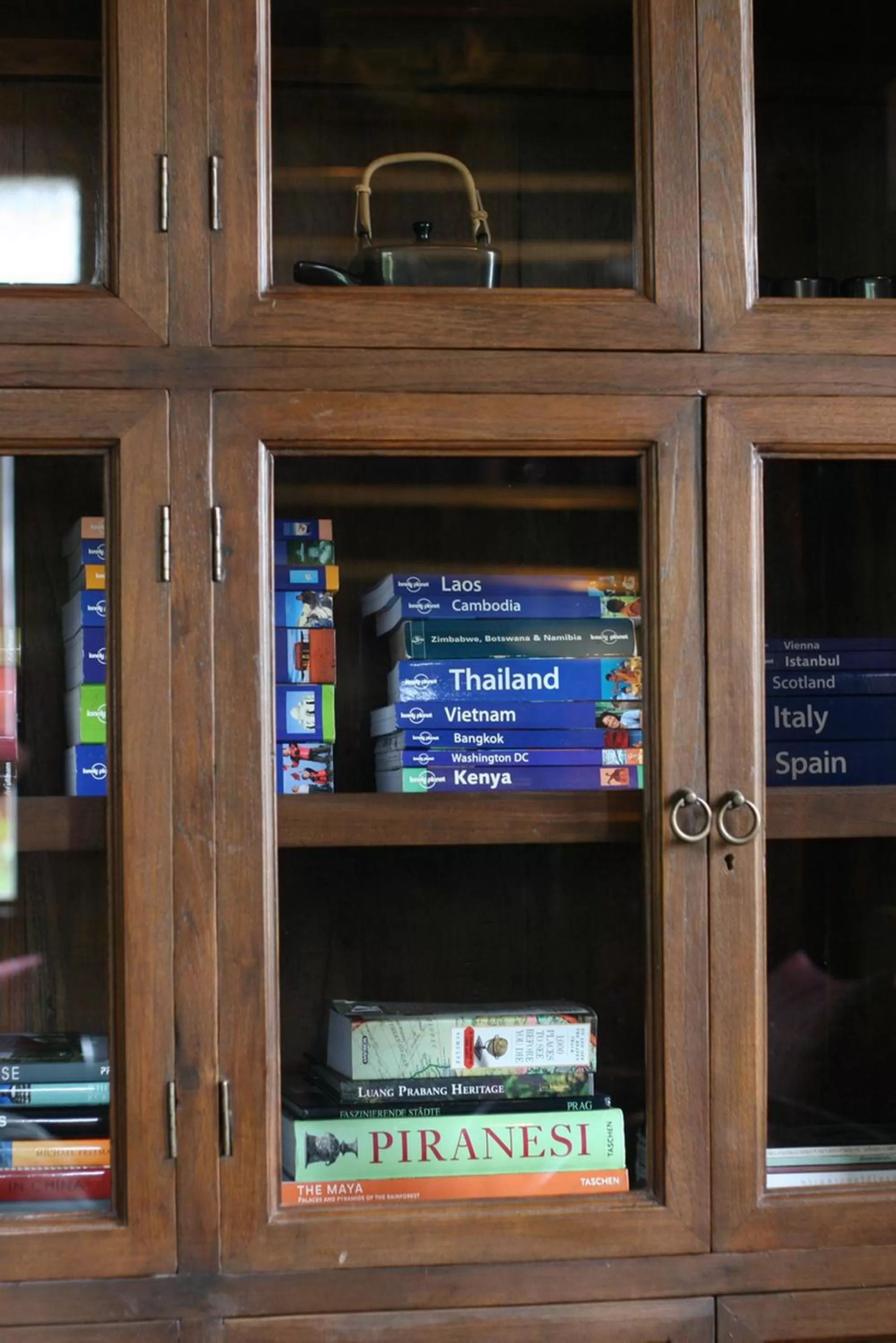 Library in The Quarter Pai