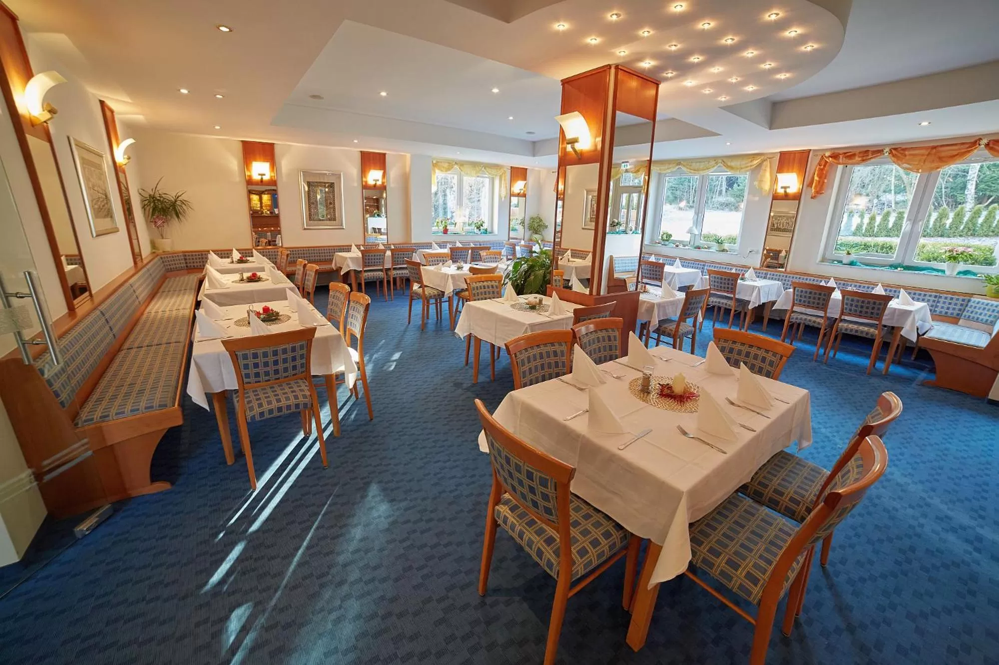 Restaurant/places to eat in Berghotel Tambach