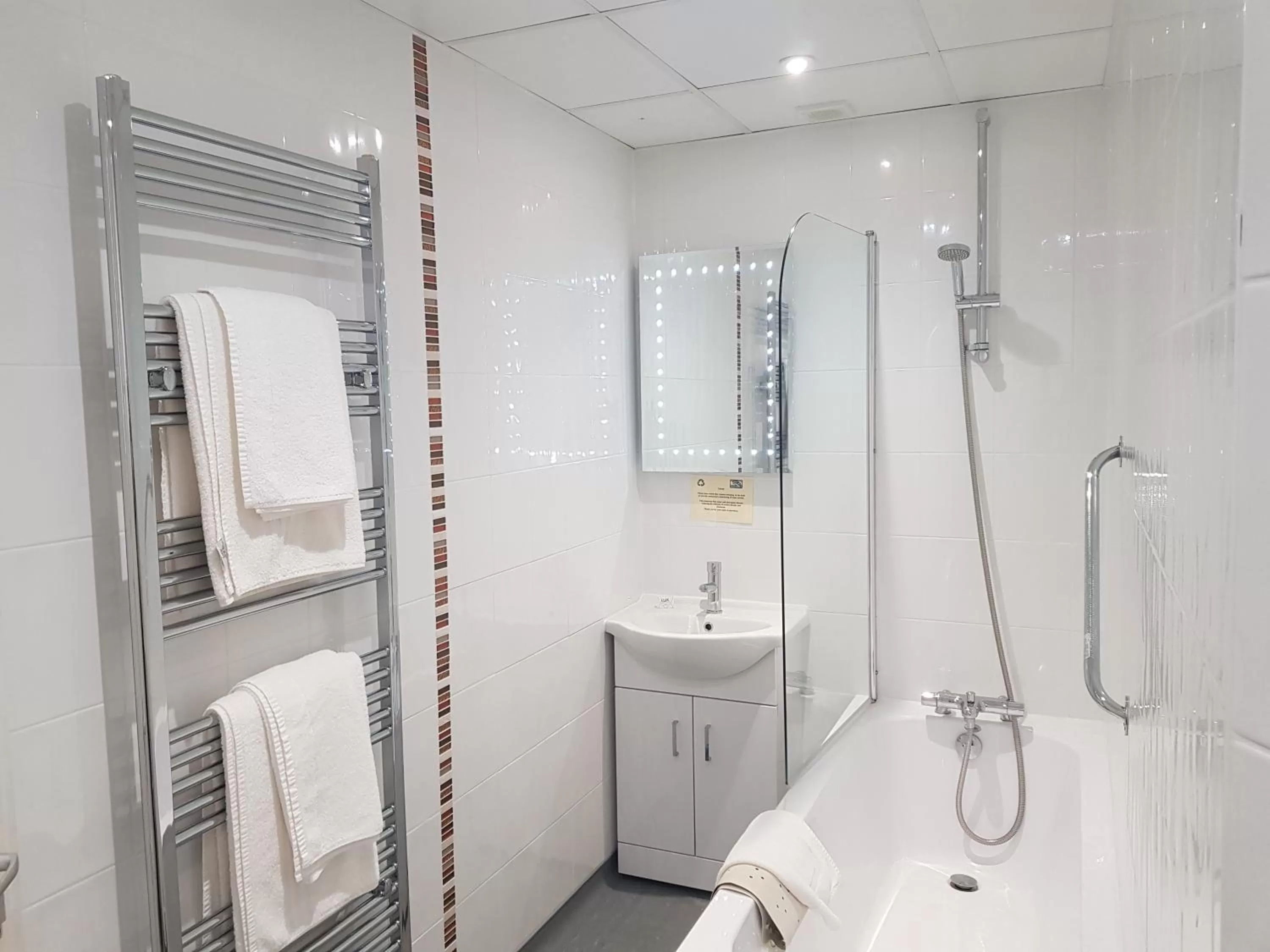 Bathroom in Welbeck Hotel & Apartments IOM