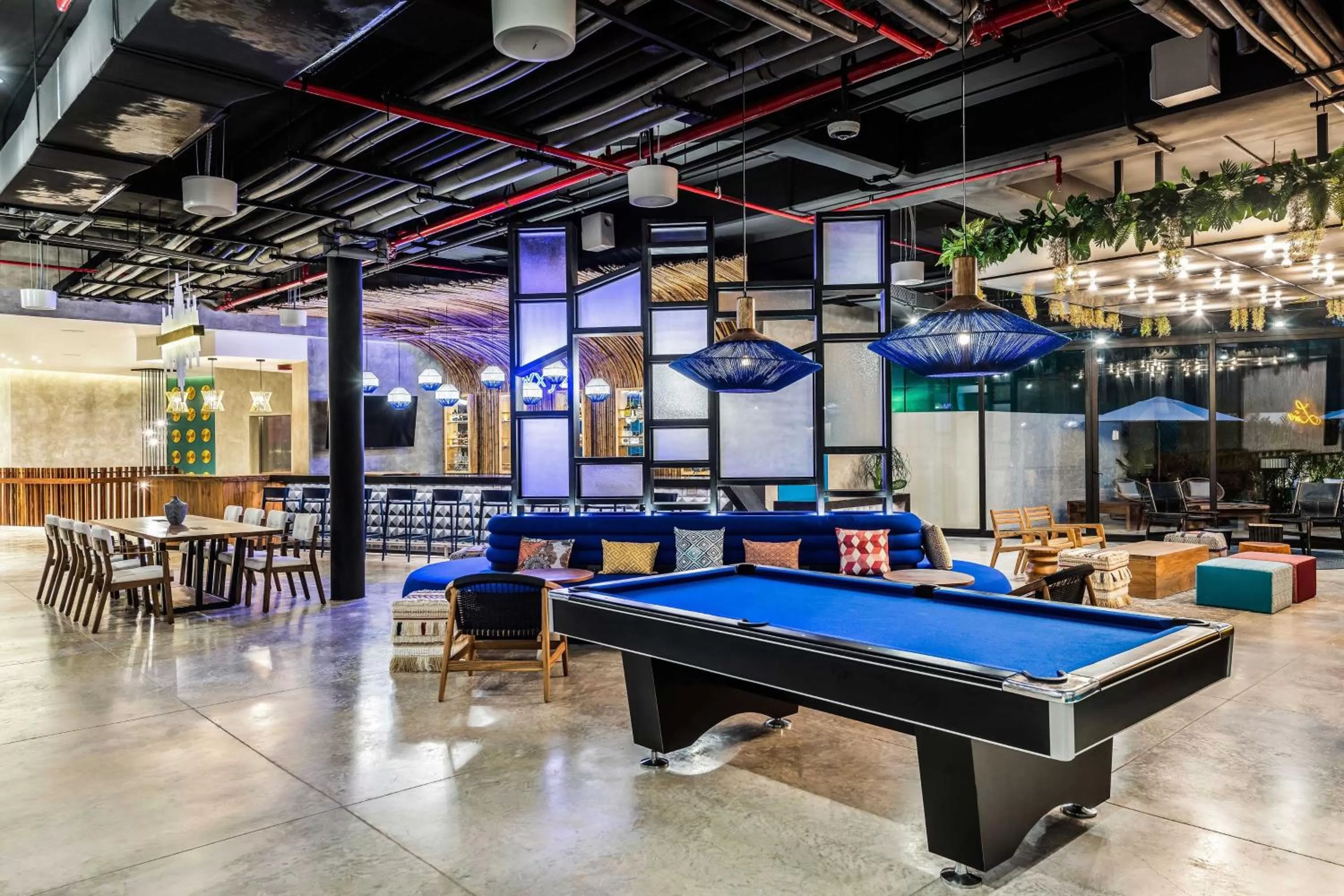 Lounge or bar in Aloft Tulum