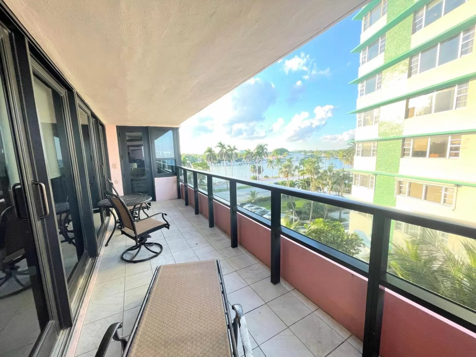 Balcony/Terrace in The Alexander Beach Residences