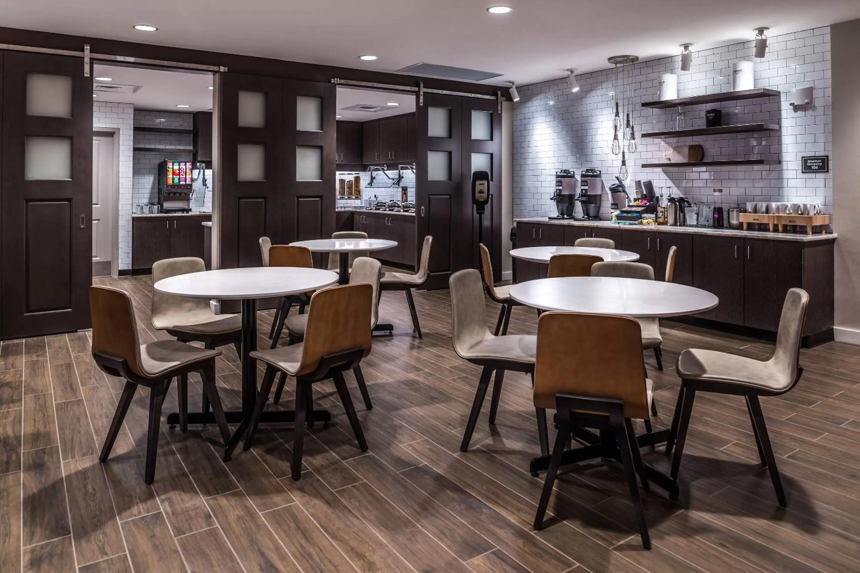 Restaurant/places to eat in Residence Inn by Marriott Charlotte Steele Creek