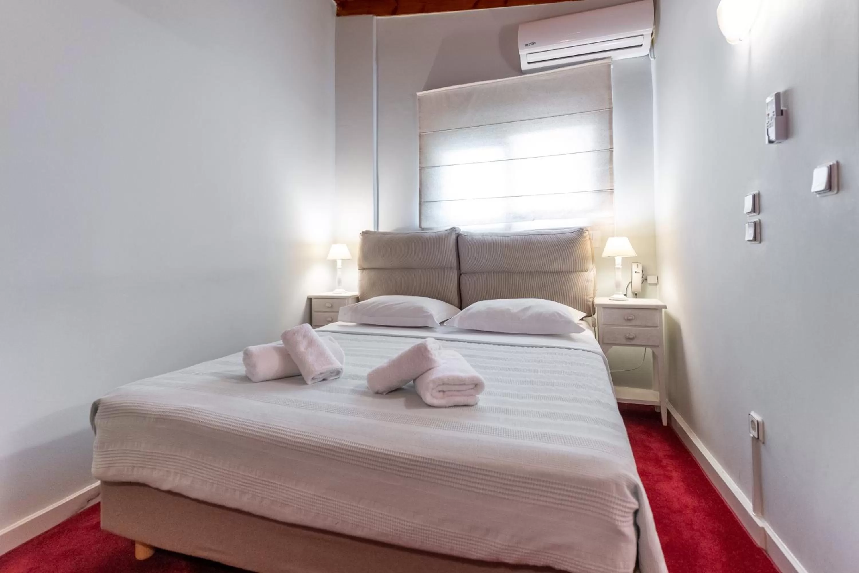 Bed in Apartments Tina FREE transfer from-to the airport