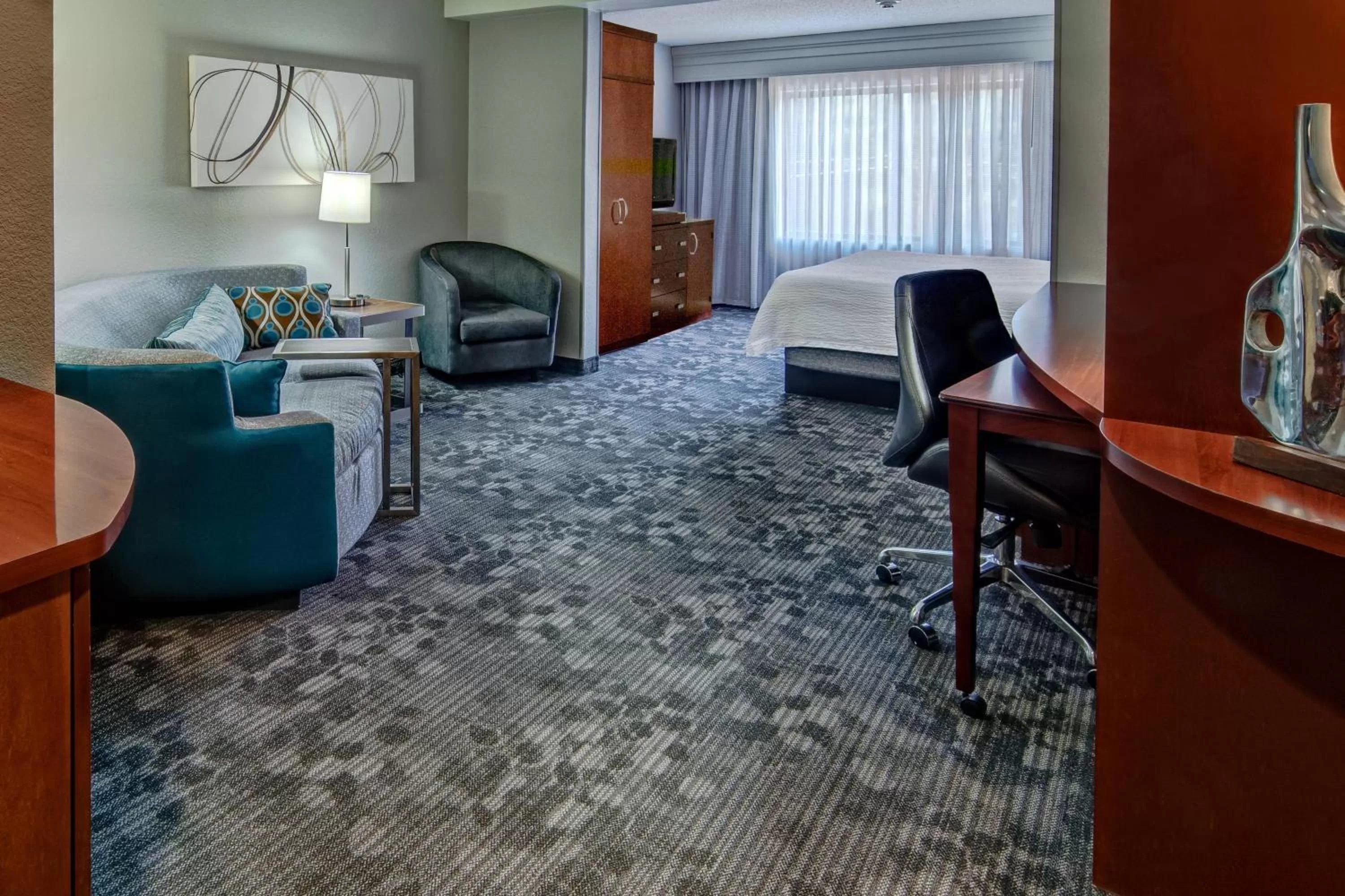 Photo of the whole room in Courtyard by Marriott Troy