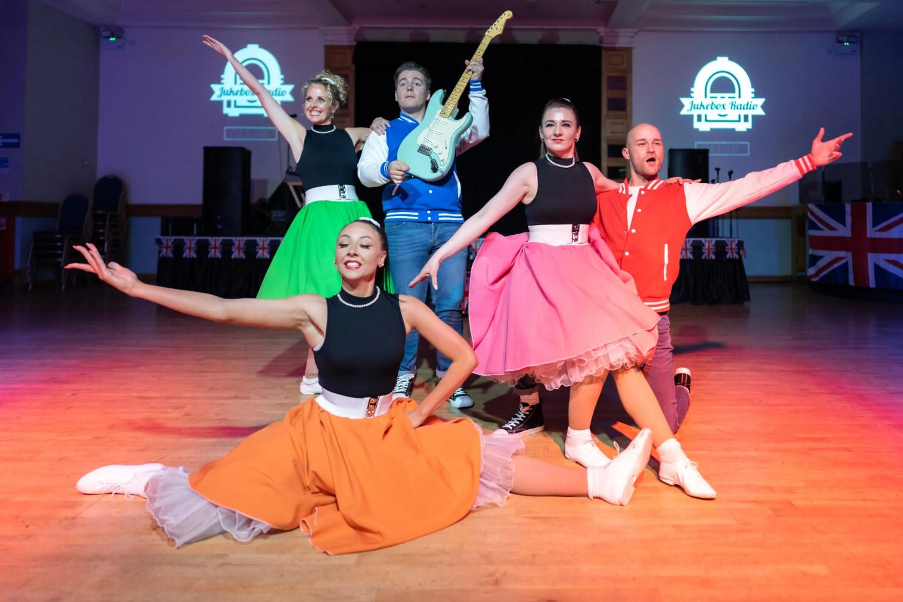 Evening entertainment in TLH Toorak Hotel - TLH Leisure, Entertainment and Spa Resort