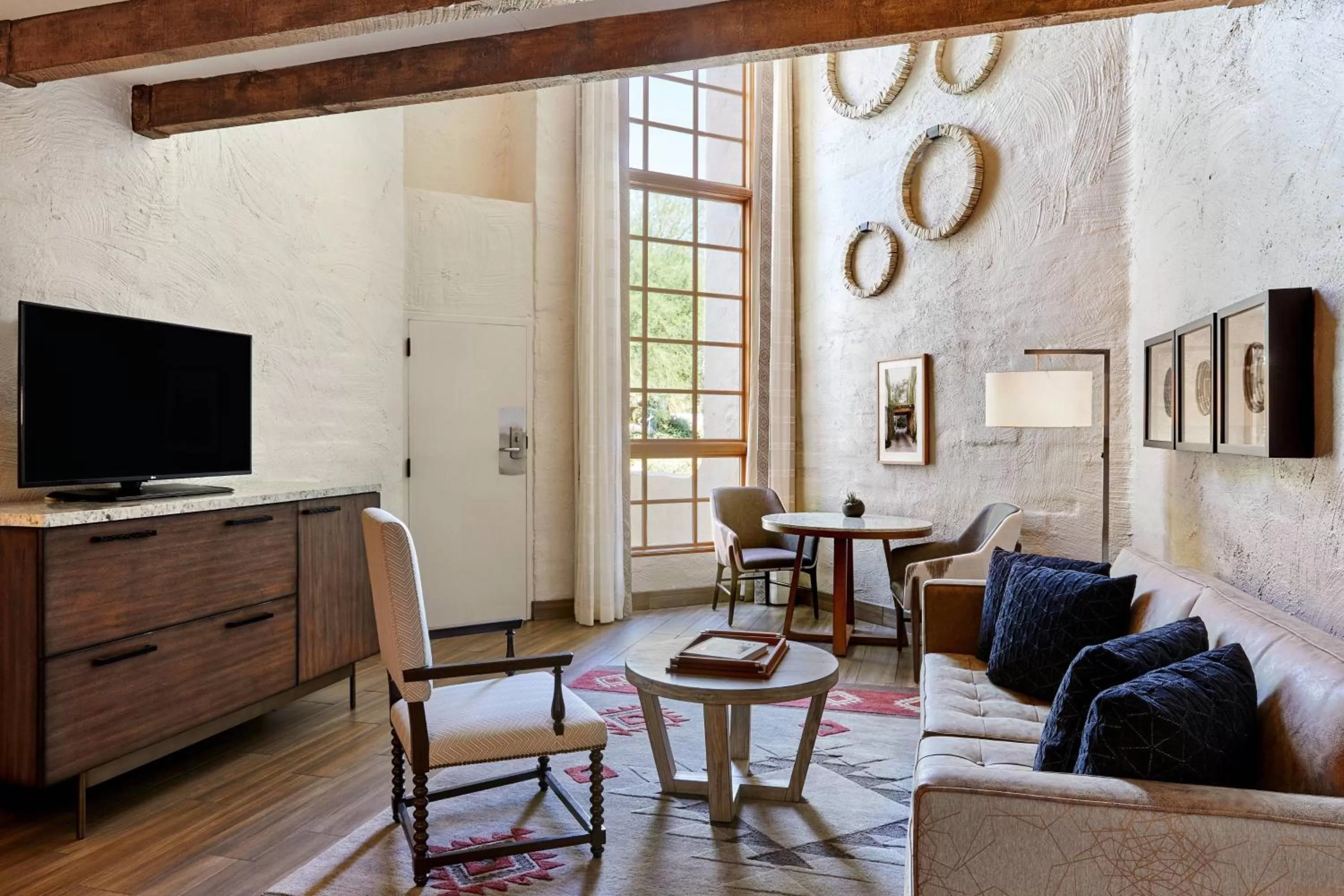 Bedroom in JW Marriott Scottsdale Camelback Inn Resort & Spa