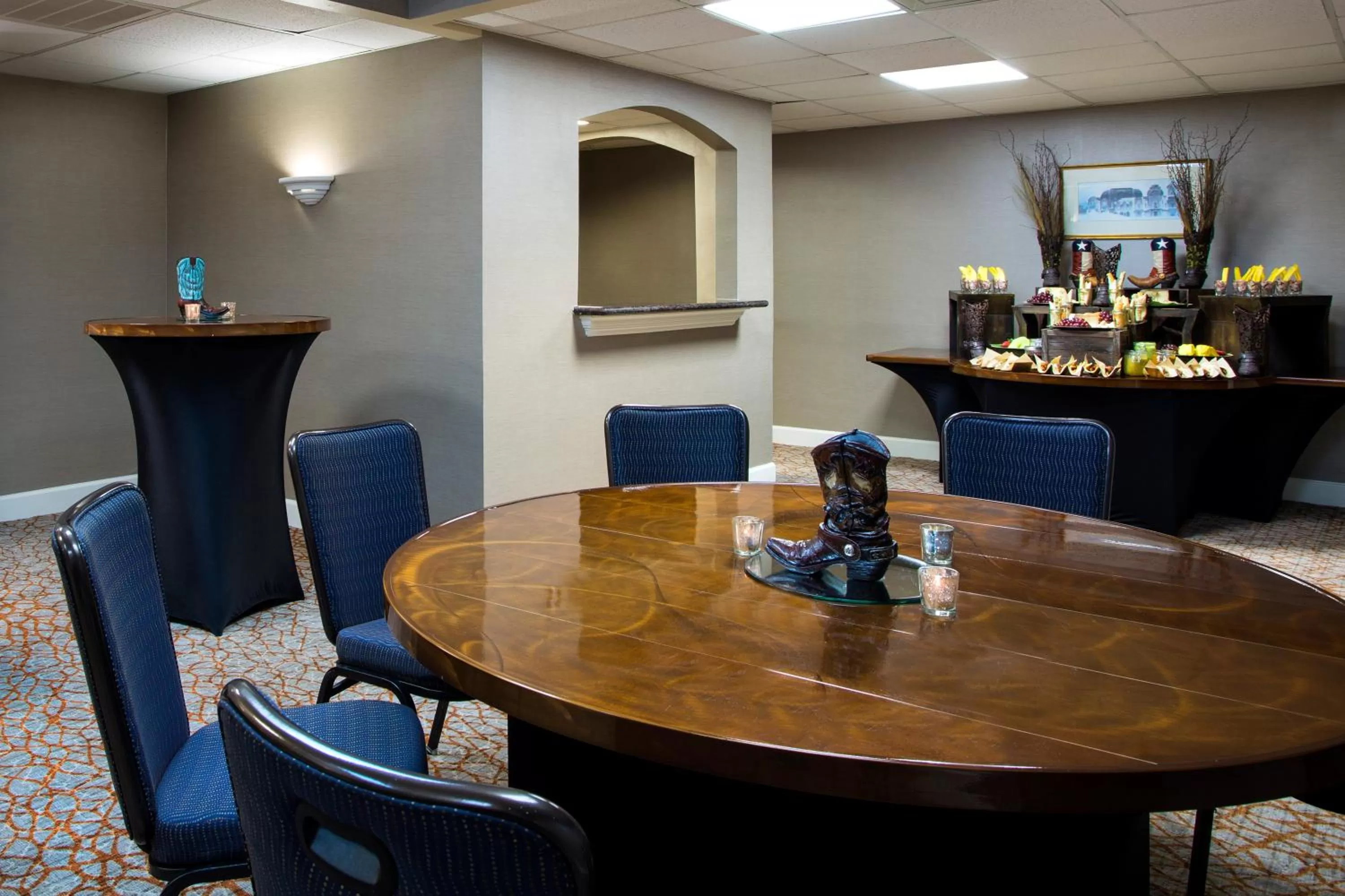 Dining area in The Whitehall Houston