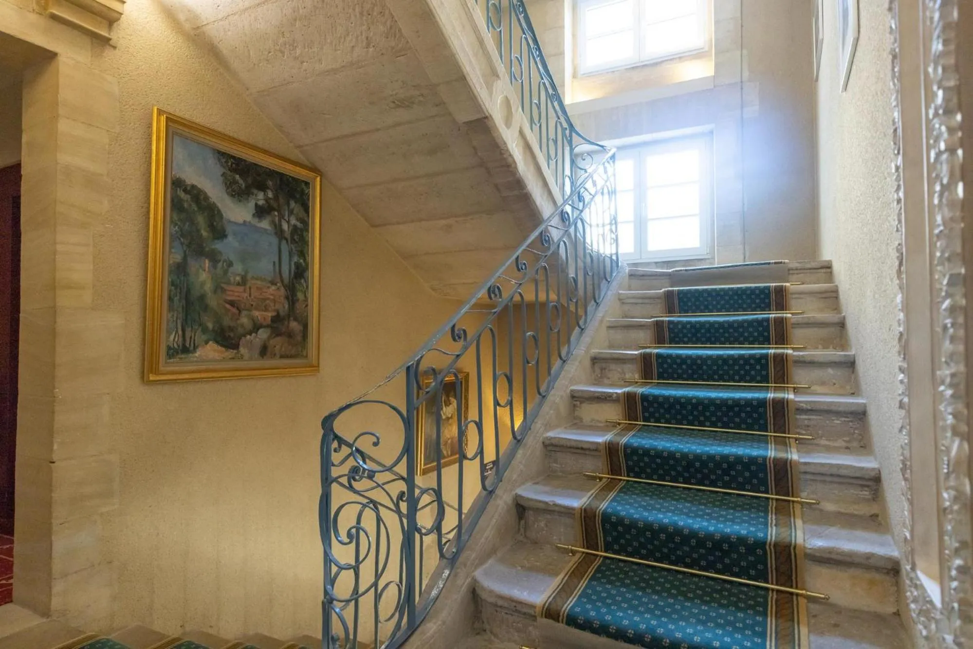 Lobby or reception in Grand Hôtel du Luxembourg & Spa