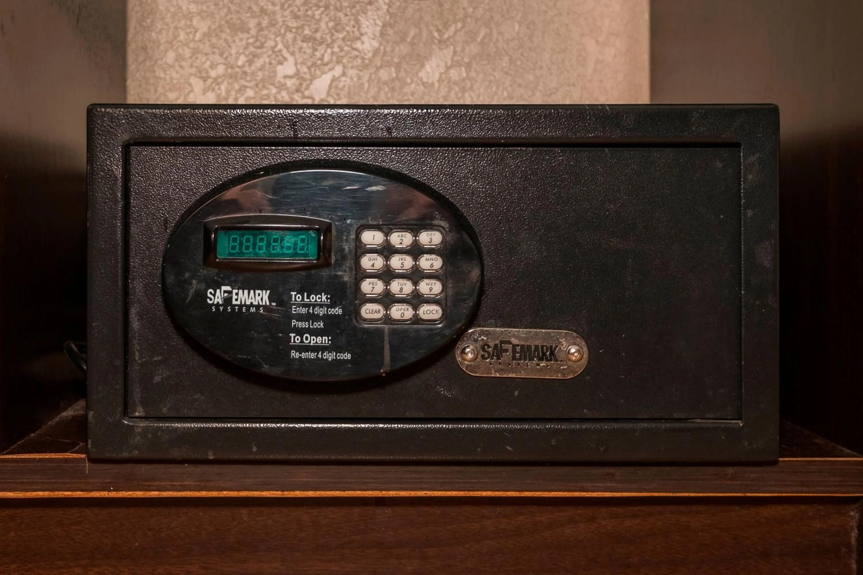 Photo of the whole room in Red Roof Inn Orlando South - Florida Mall