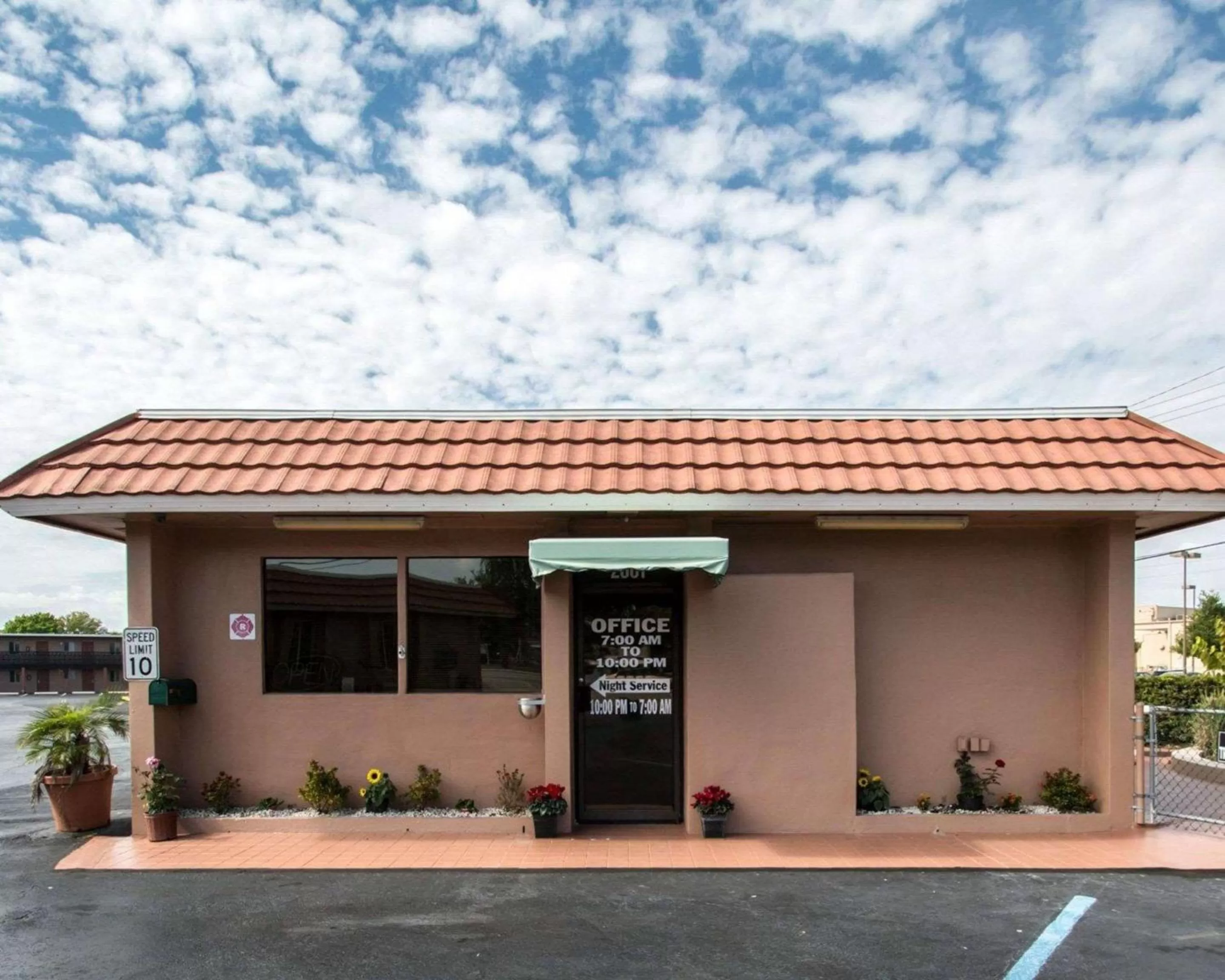 Property building in Rodeway Inn Fort Pierce US Highway 1