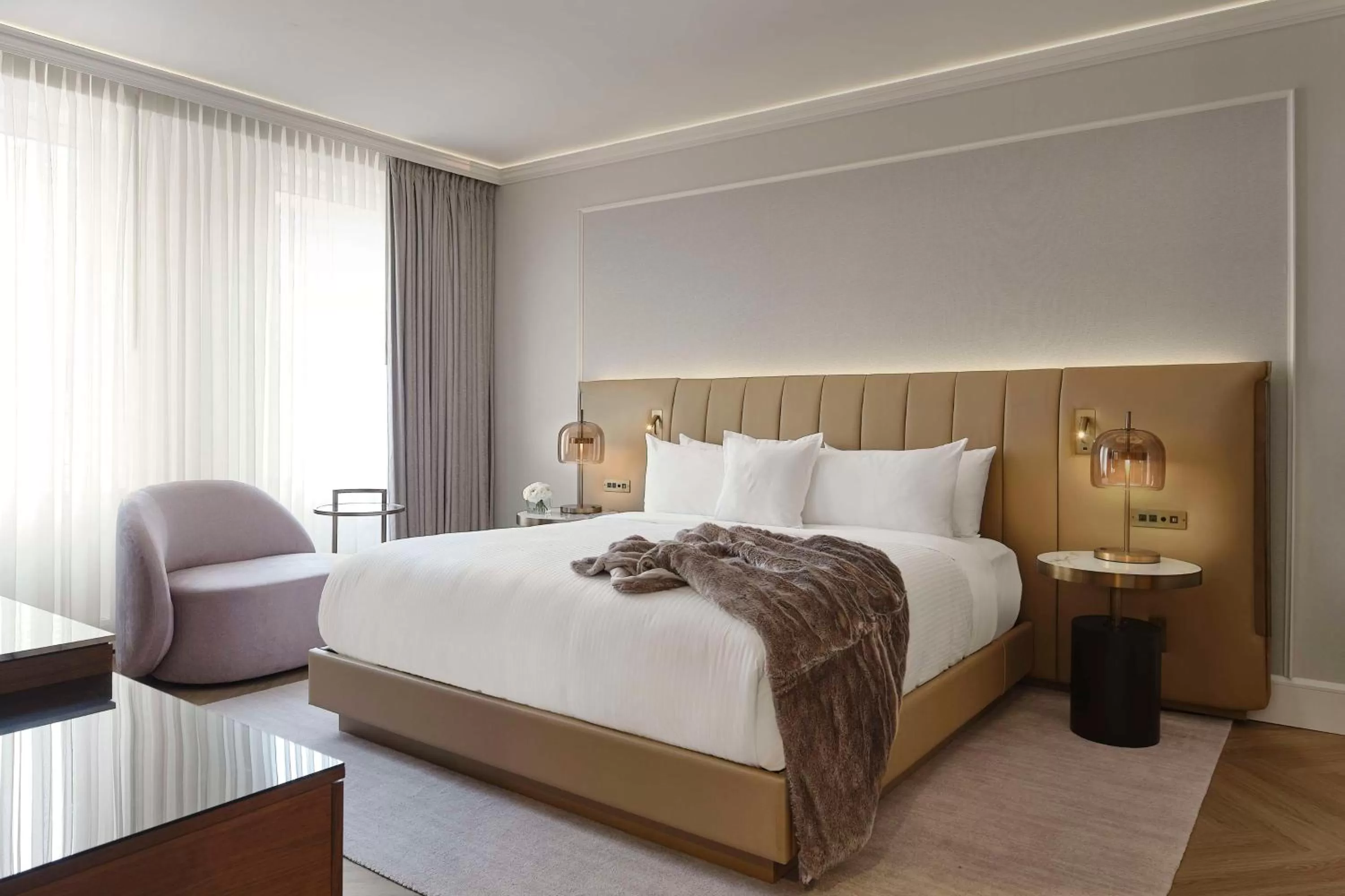 Bed in Vogue Hotel Montreal Downtown, Curio Collection by Hilton