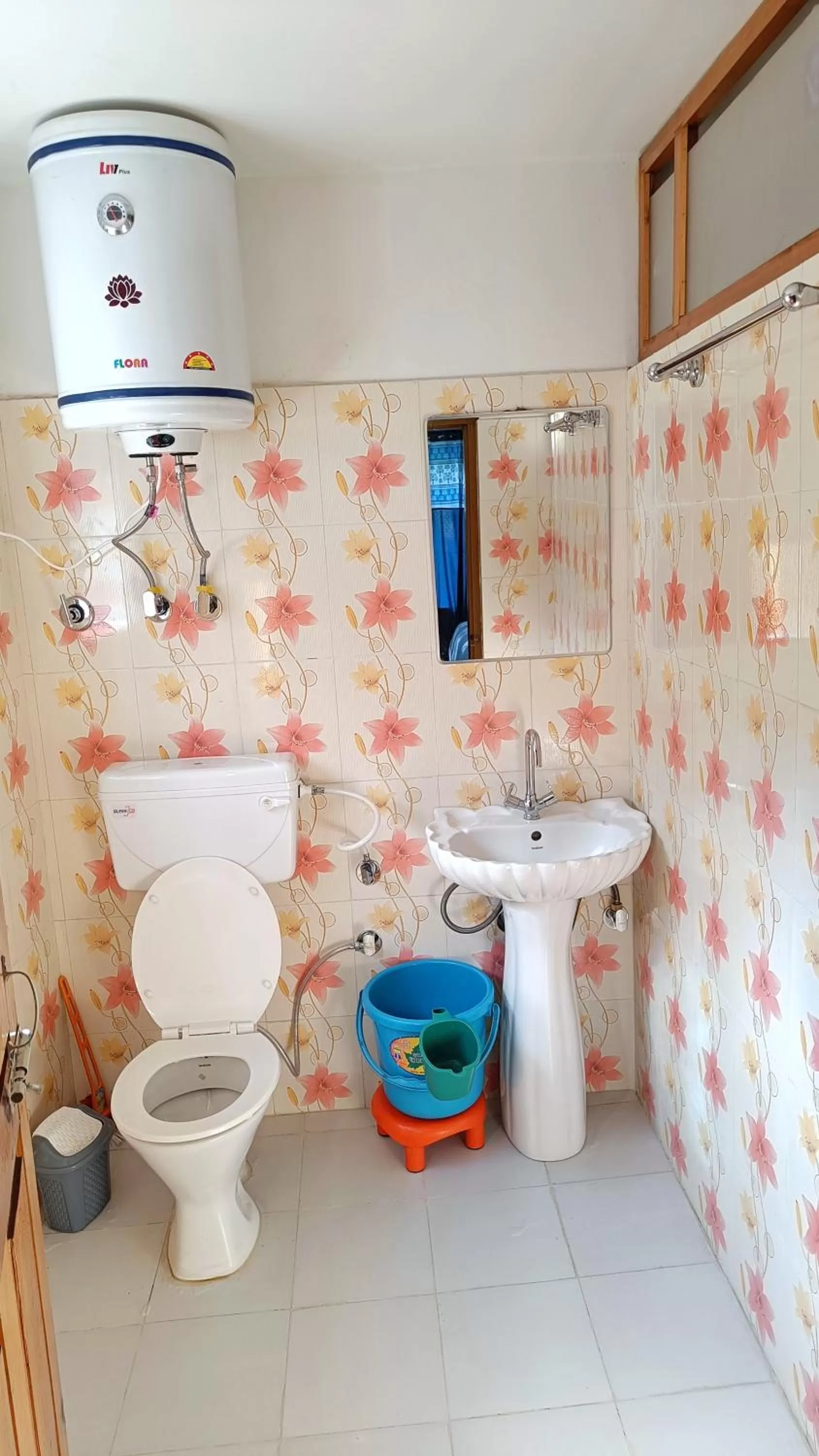 Toilet, Bathroom in Kolahoi Heights Guest House