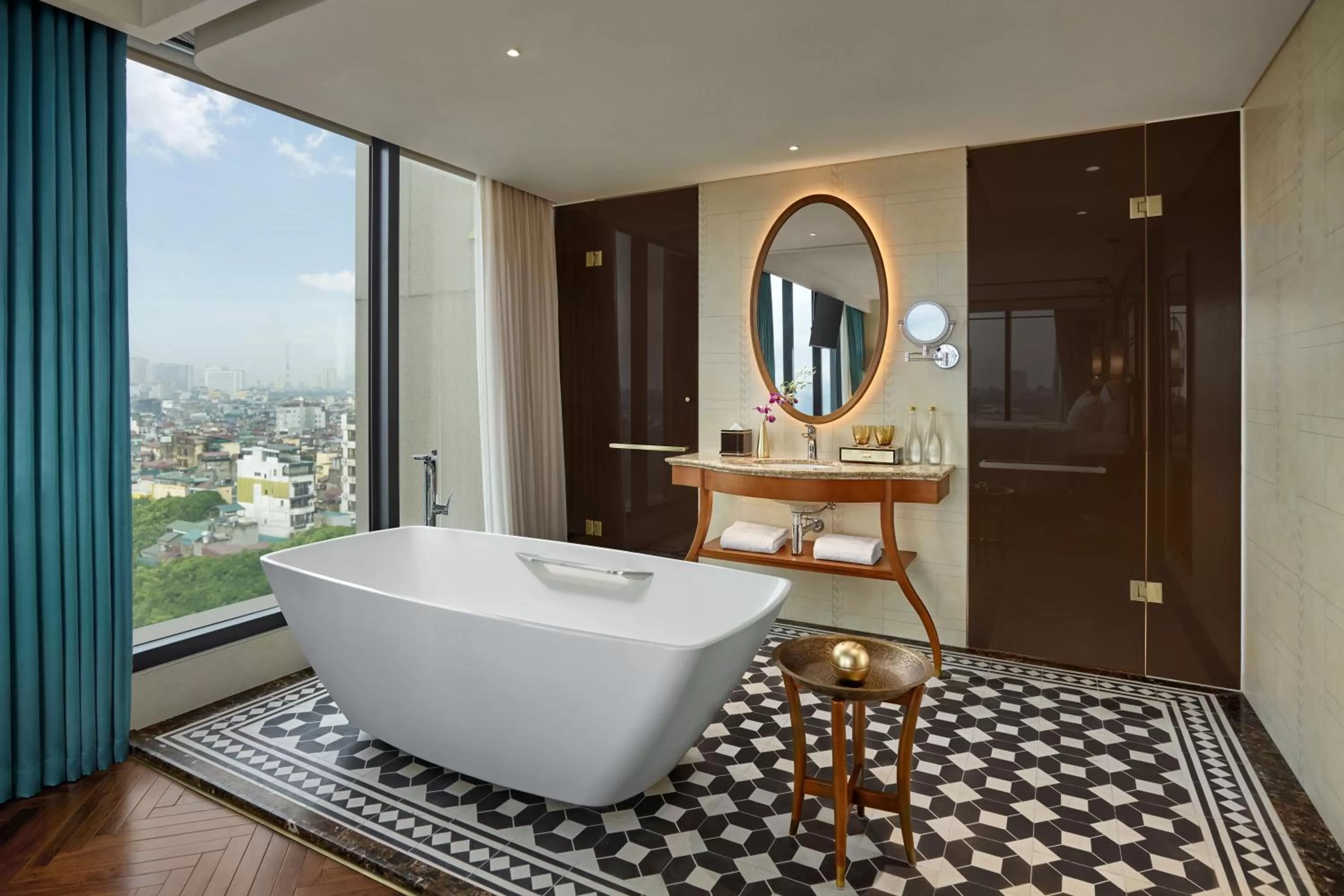 Bath in Grand Mercure Hanoi