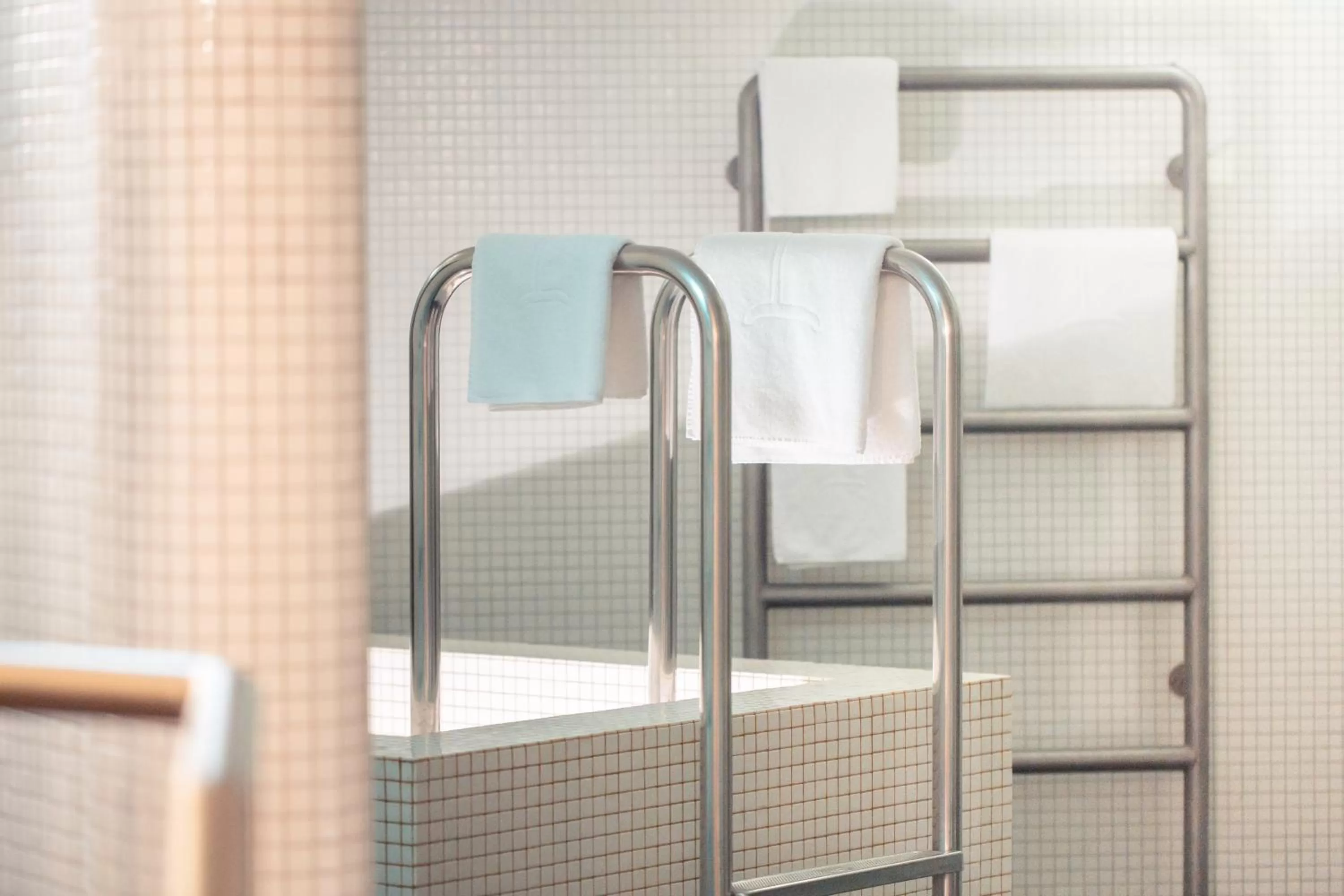 Spa and wellness centre/facilities, Bed in Hotel Bleibtreu Berlin by Golden Tulip