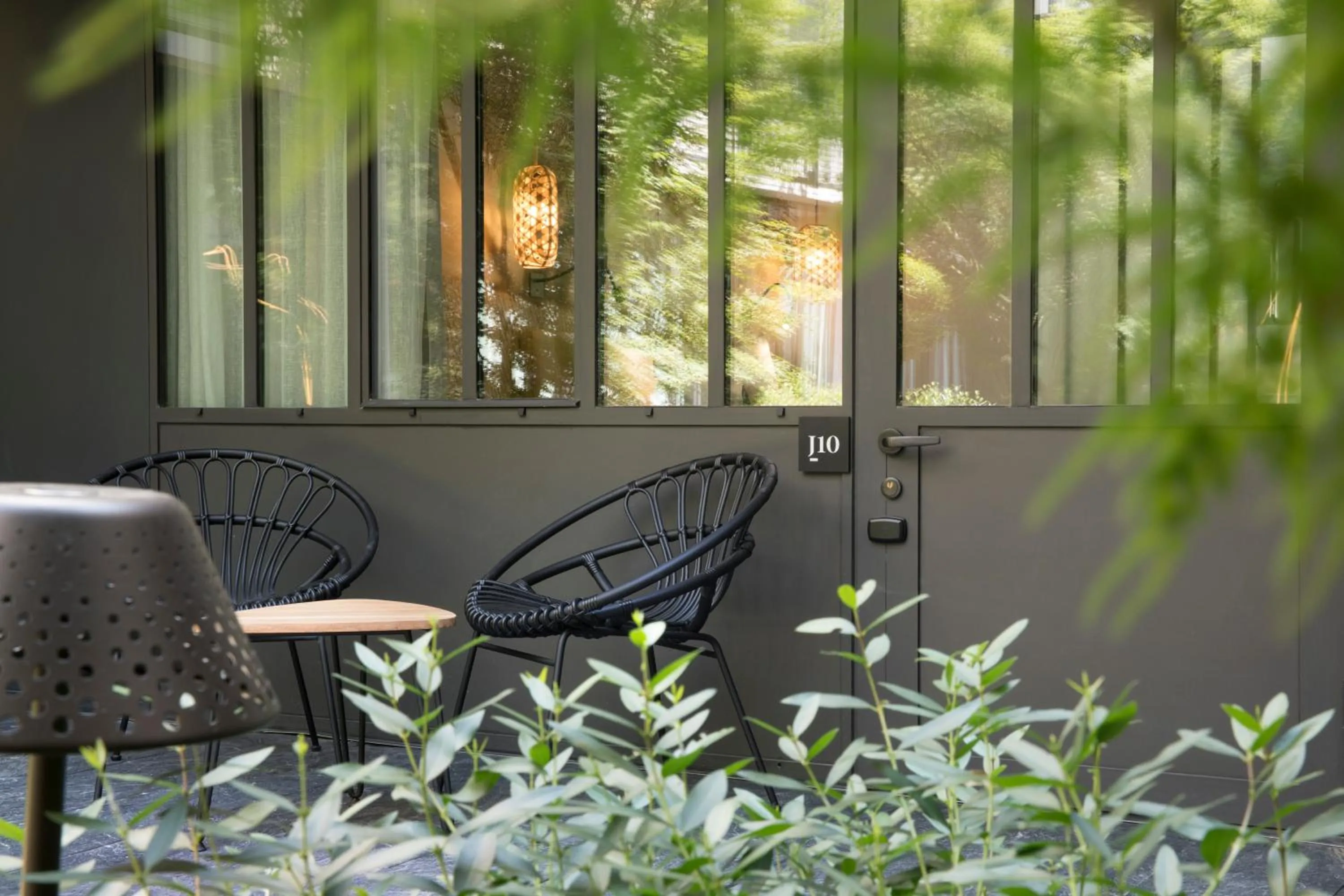 Garden in Hôtel Les Deux Girafes