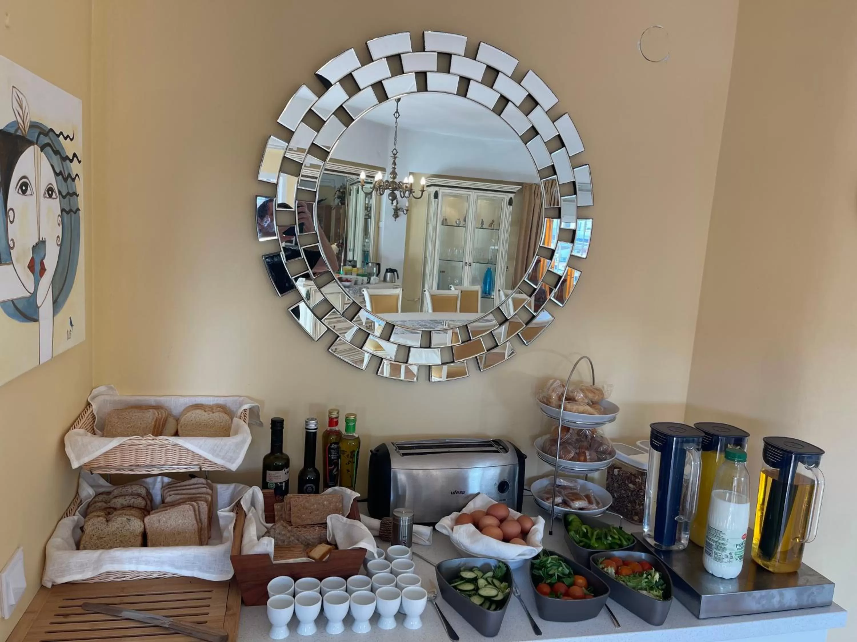 Breakfast in Anna's garden