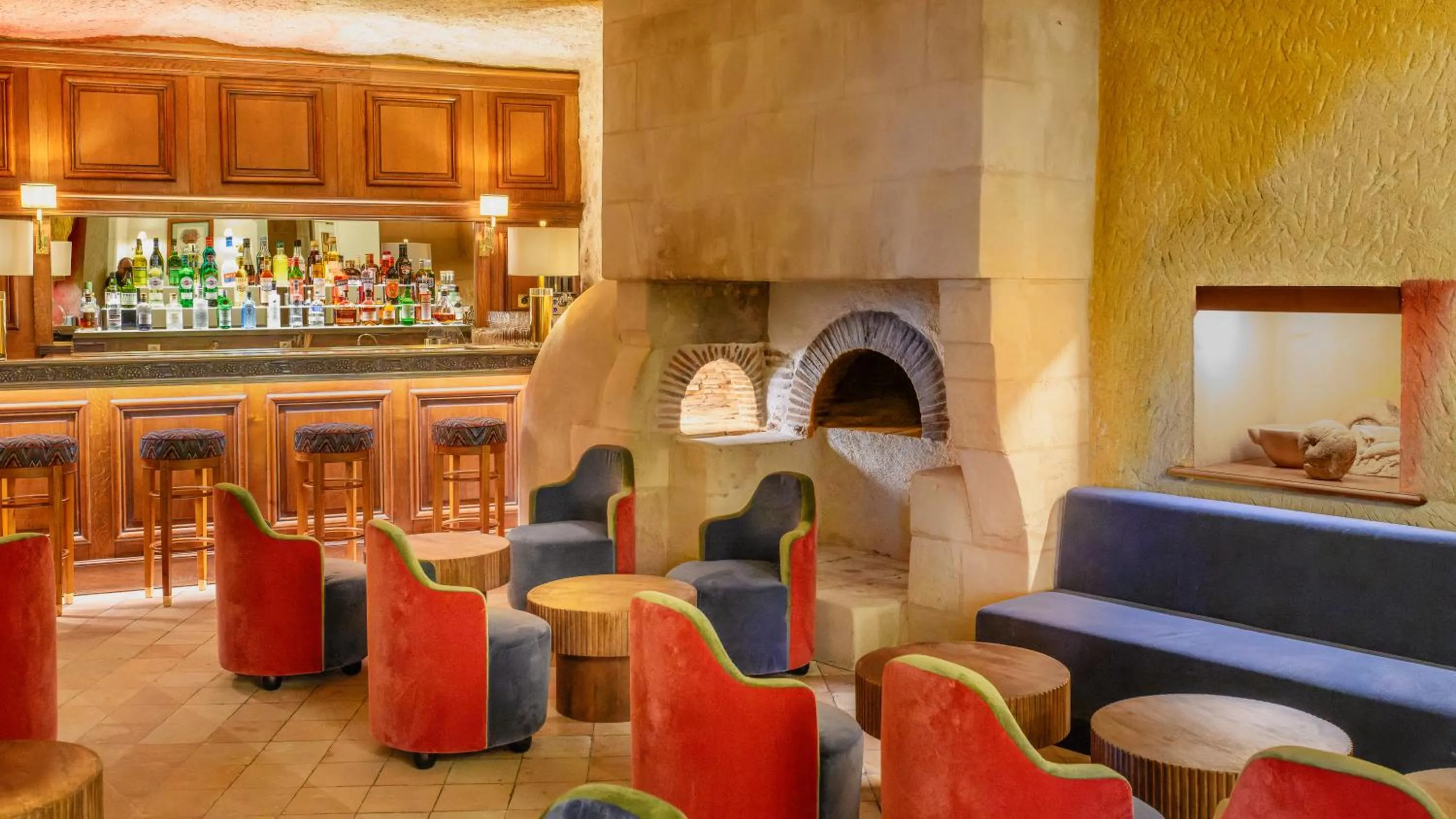 Lounge or bar in Hotel Les Hautes Roches