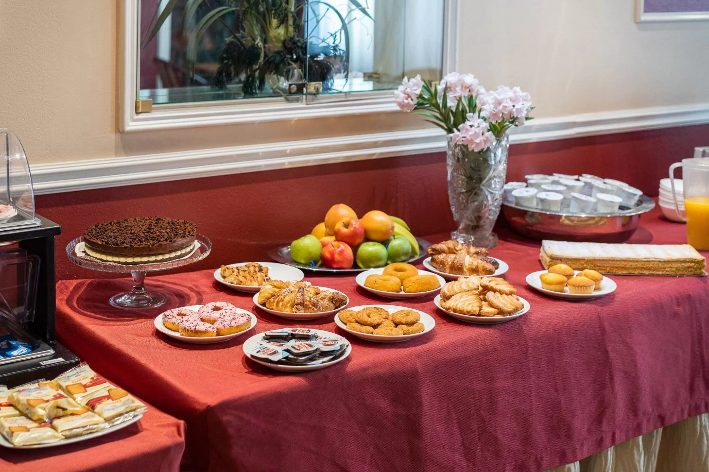 Breakfast in Hotel Garda