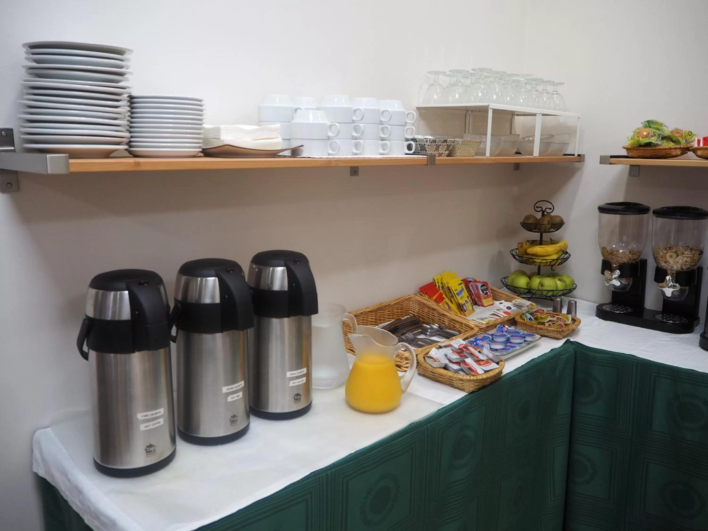 Food and drinks in Hotel La Terraza