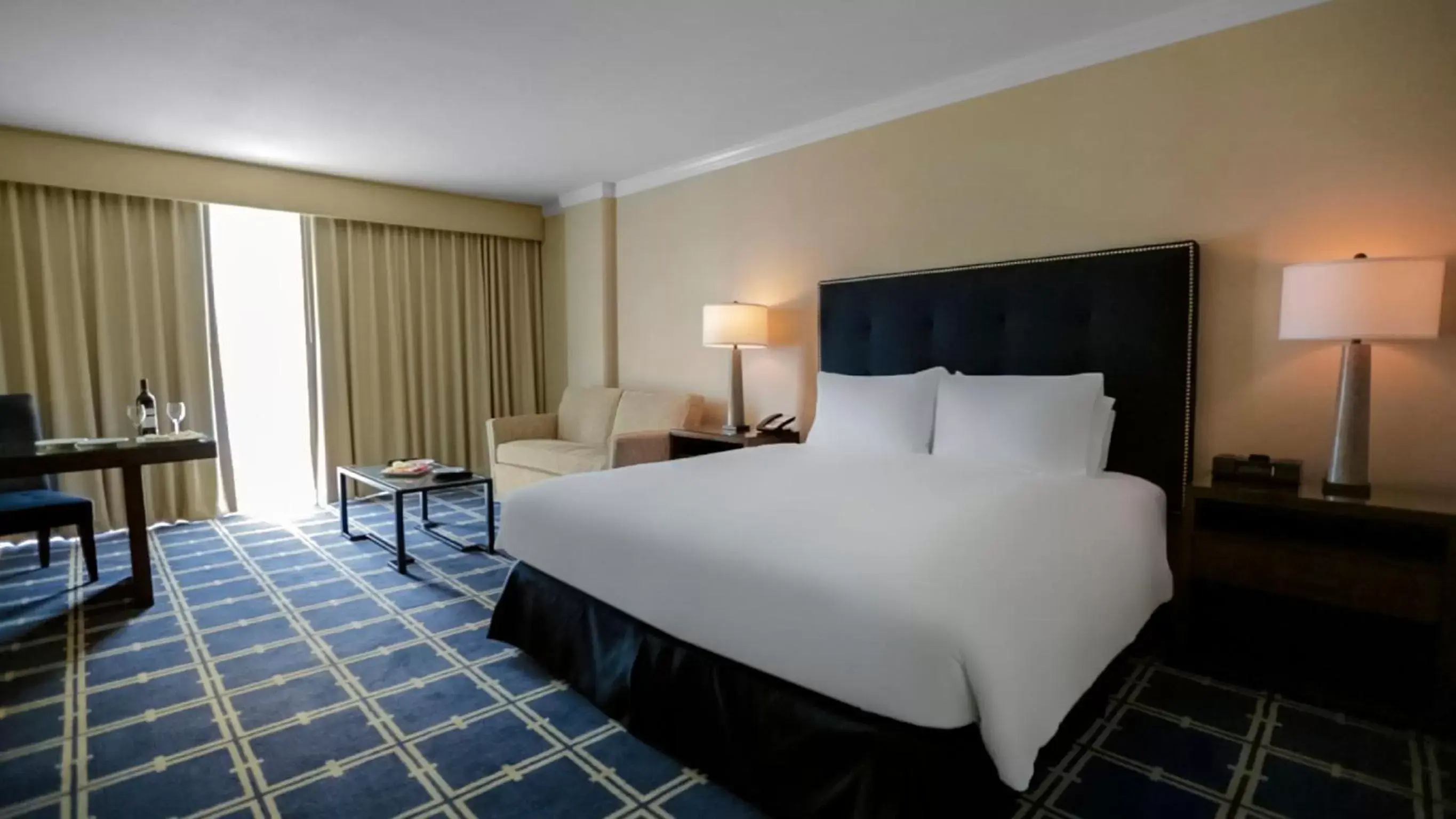 King Suite - Disability Access in Grand Hotel King Suite - Disability Access in Grand Hotel