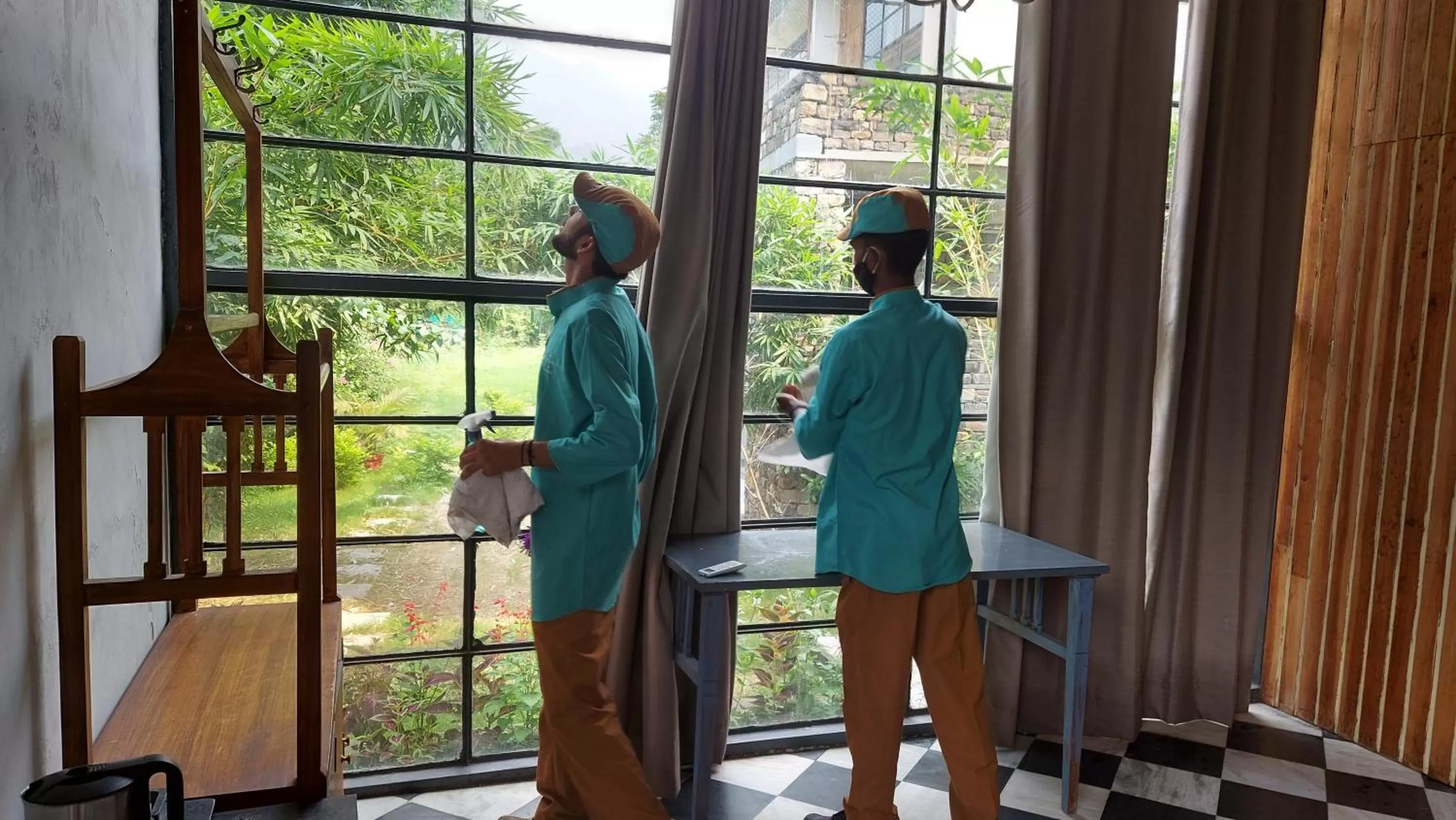 Staff in Nishantam Rishikesh