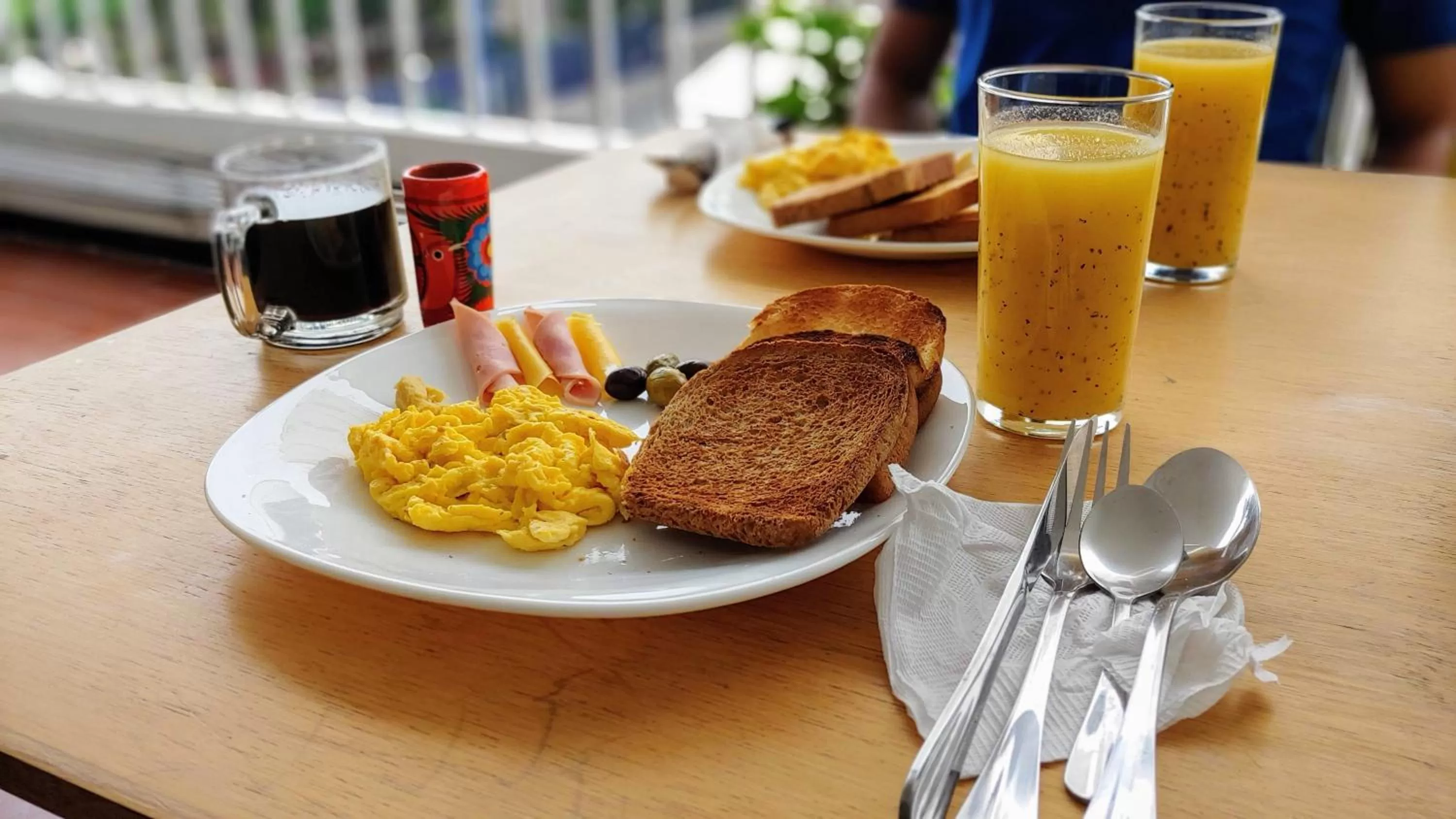 Breakfast in Pepe's House Guayaquil I Self Check-In MicroHotel