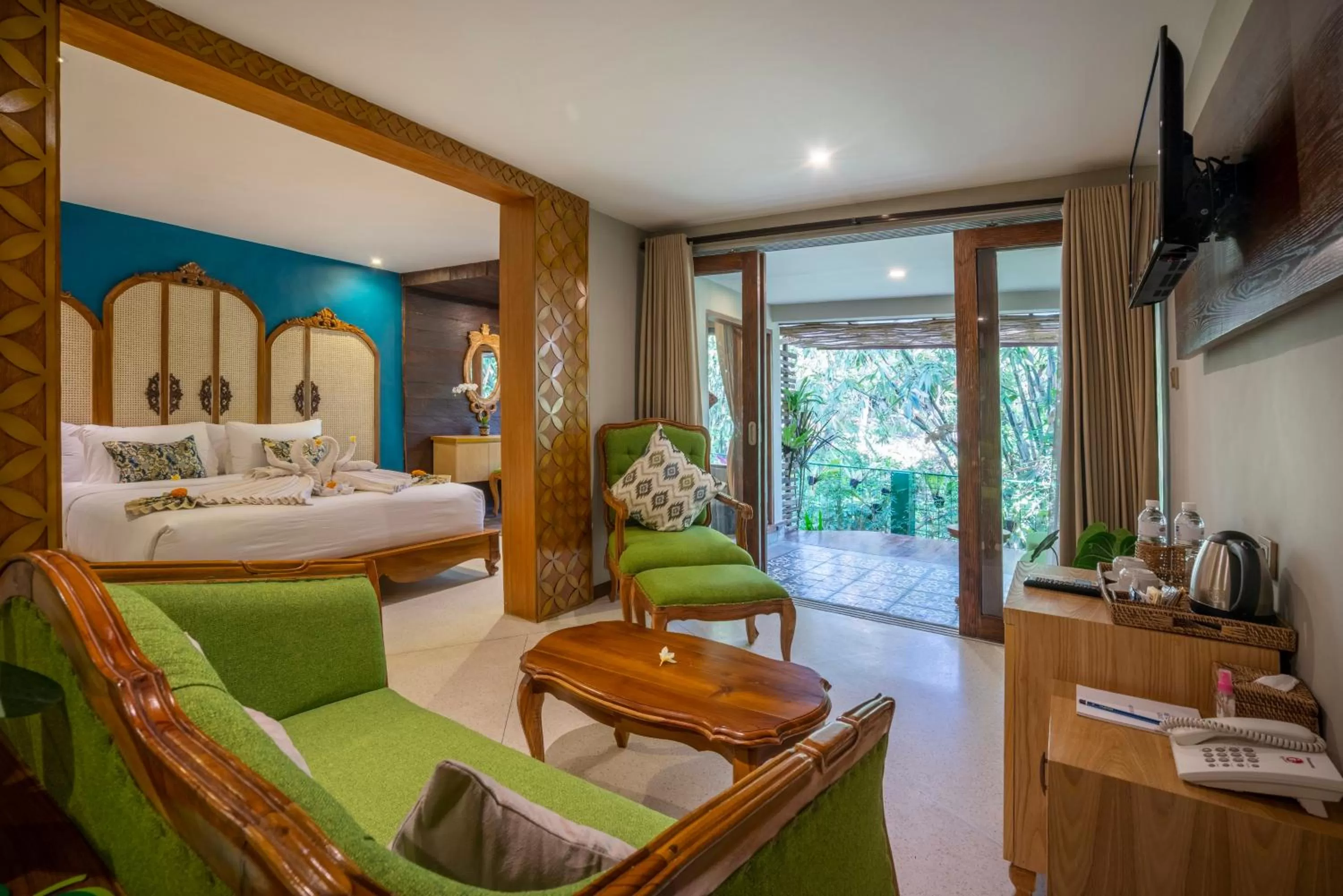 Living room, Bed in Menzel Ubud