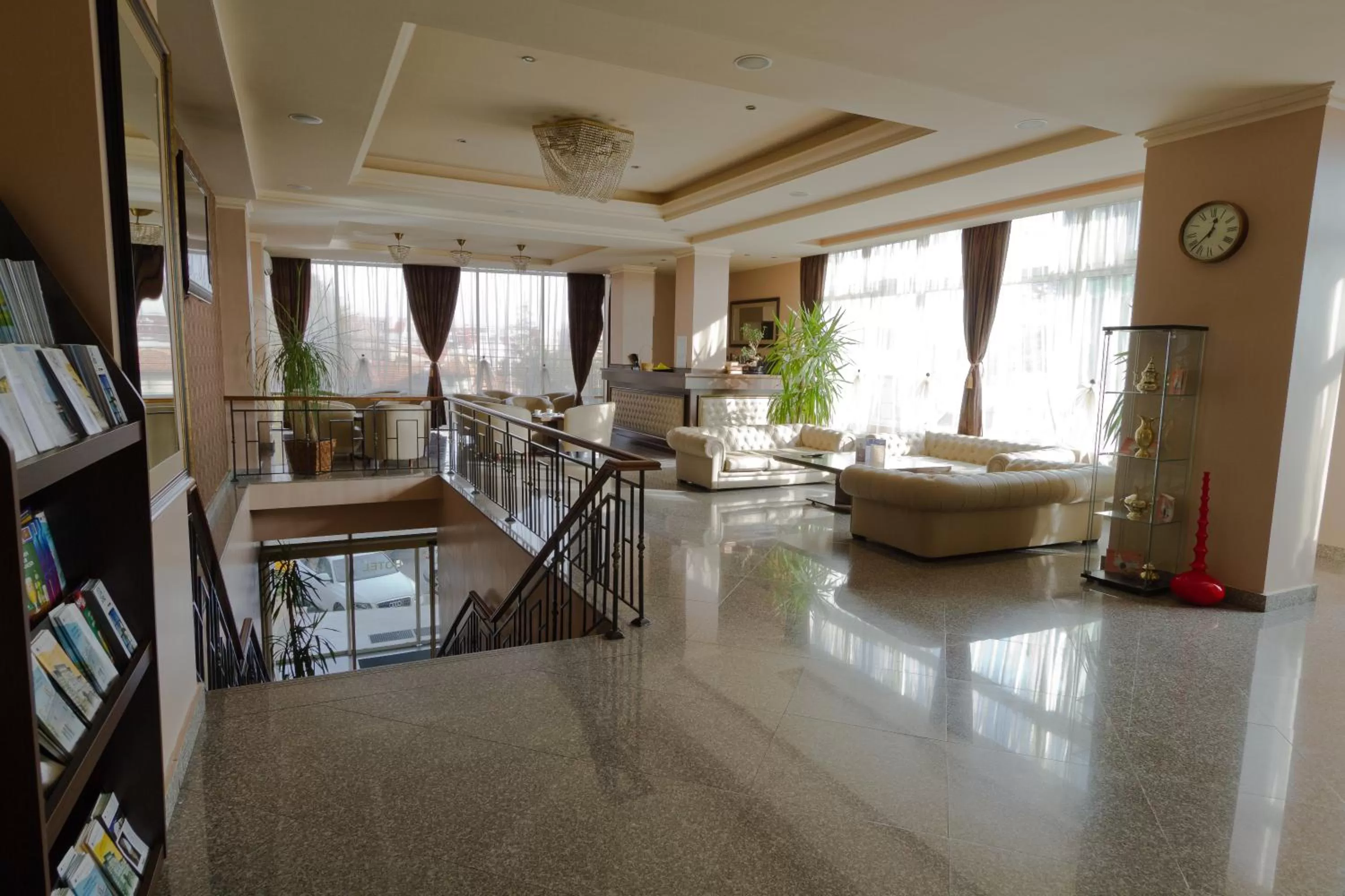 Communal lounge/ TV room in Hotel Megalos