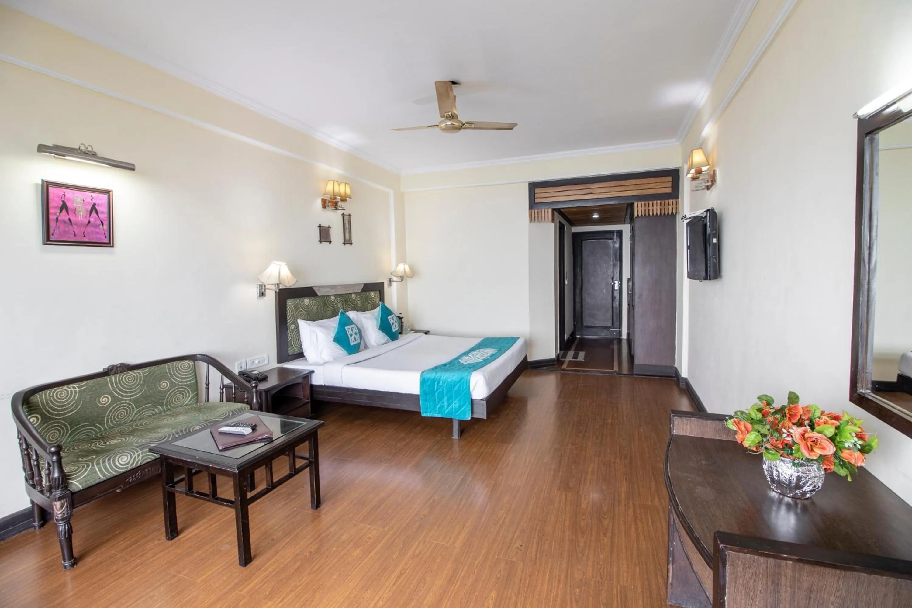 Bed in Snow Valley Resorts Dalhousie