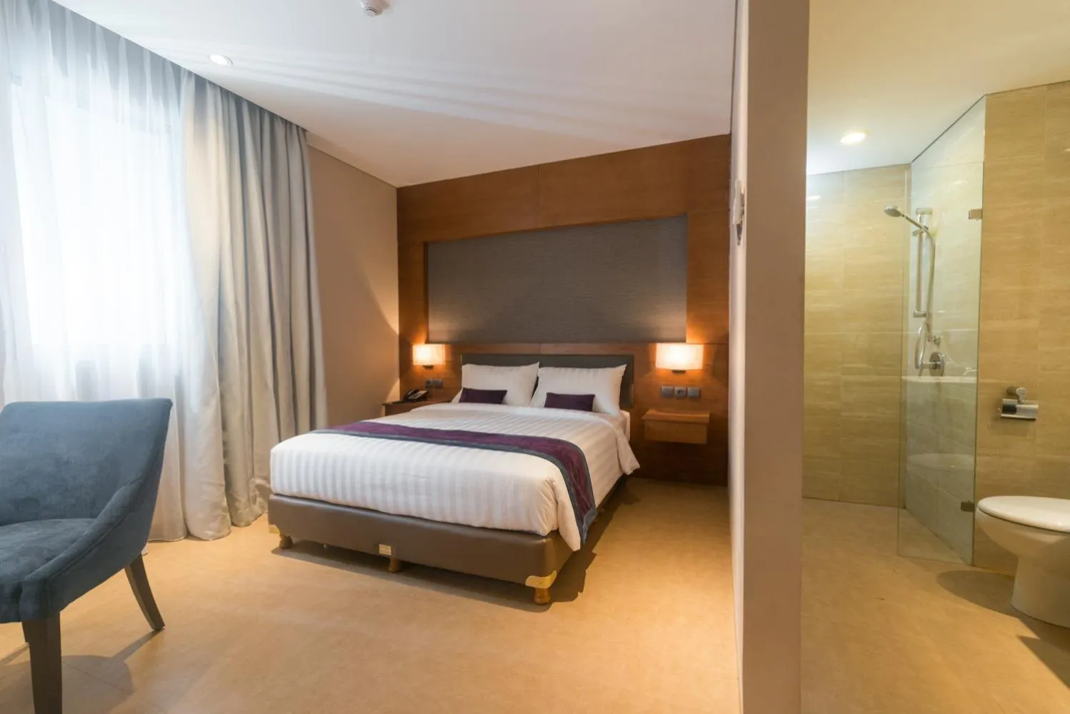 Bedroom, Bed in Sotis Residence Pejompongan