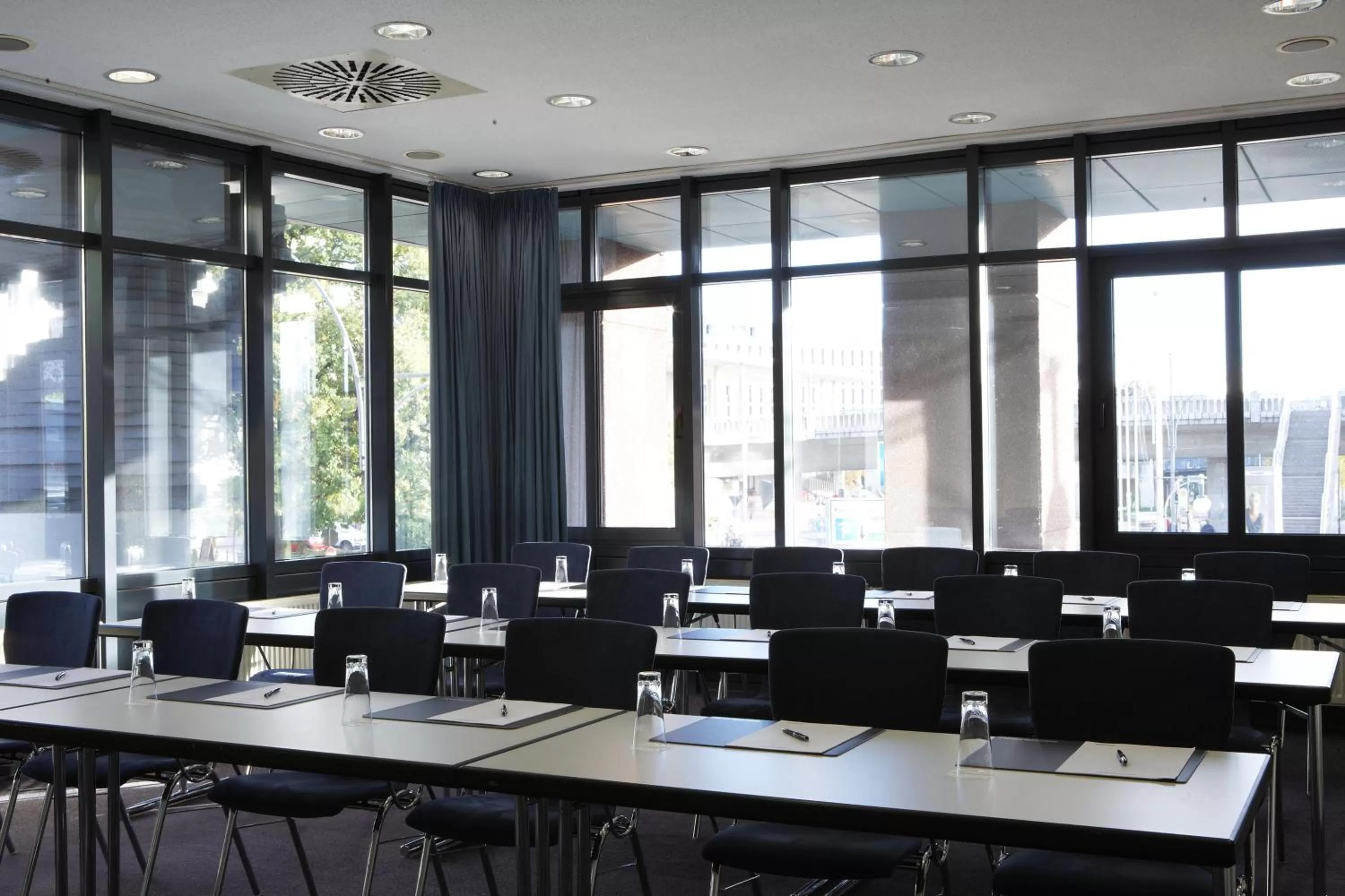 Business facilities in IntercityHotel Freiburg