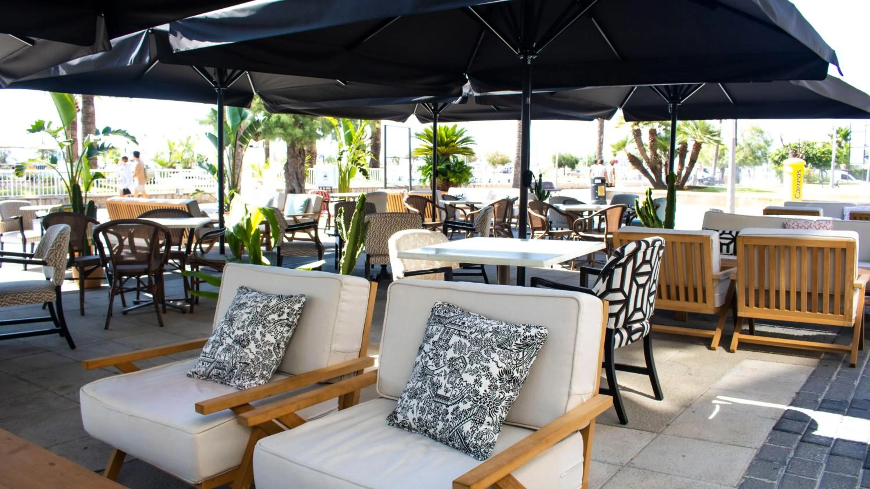 Property building in Hoposa Daina- Adults Only