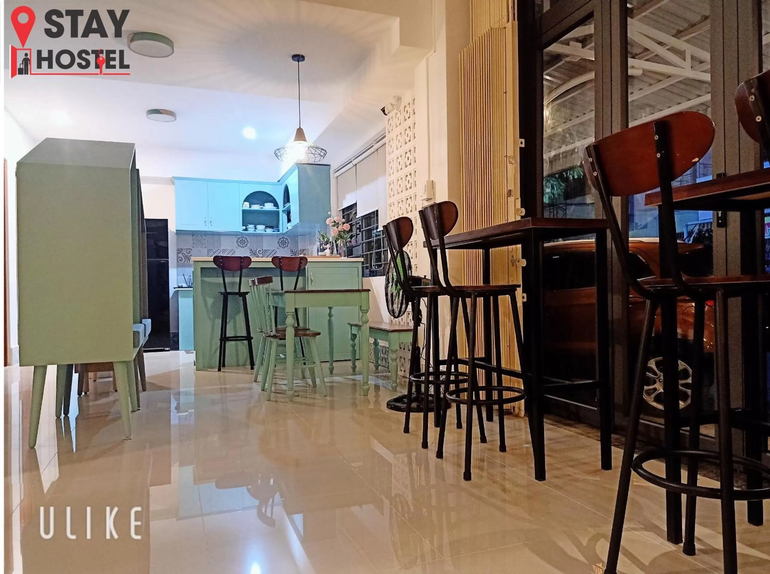 Restaurant/places to eat in STAY hostel 2 - 350m from the ferry