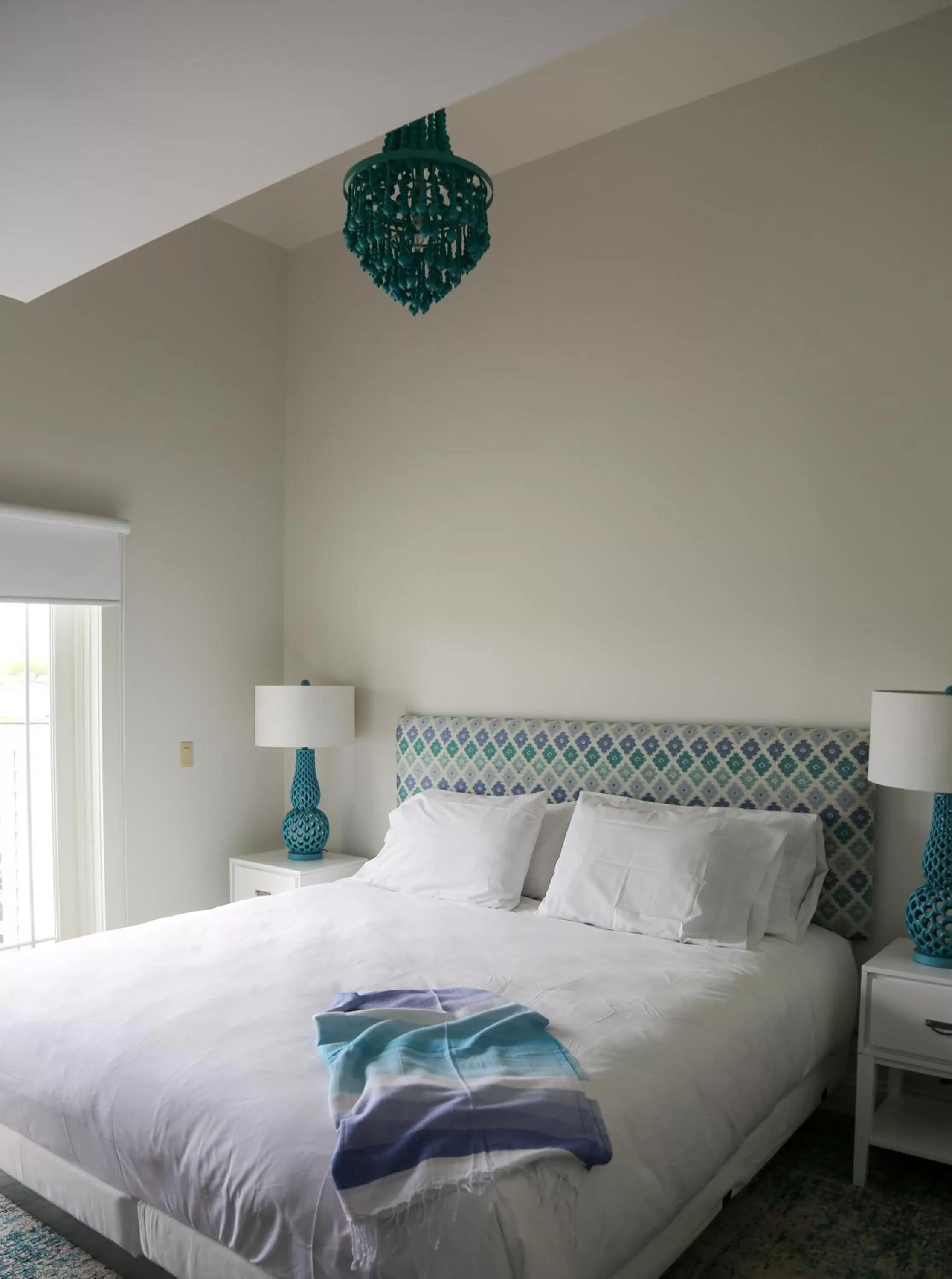 Bed in The Sea Breeze Inn