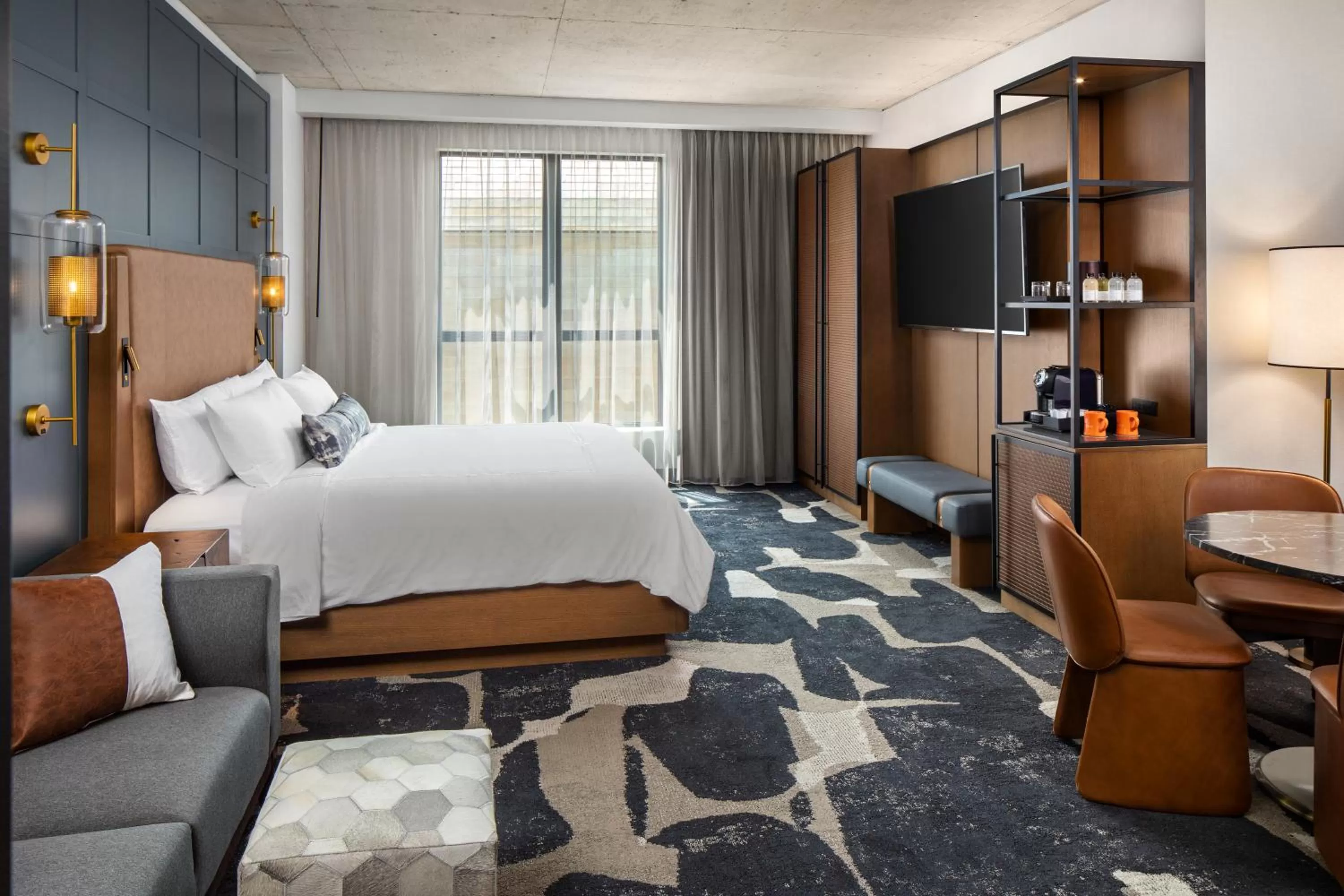 TV and multimedia, Bed in The Trade, Autograph Collection