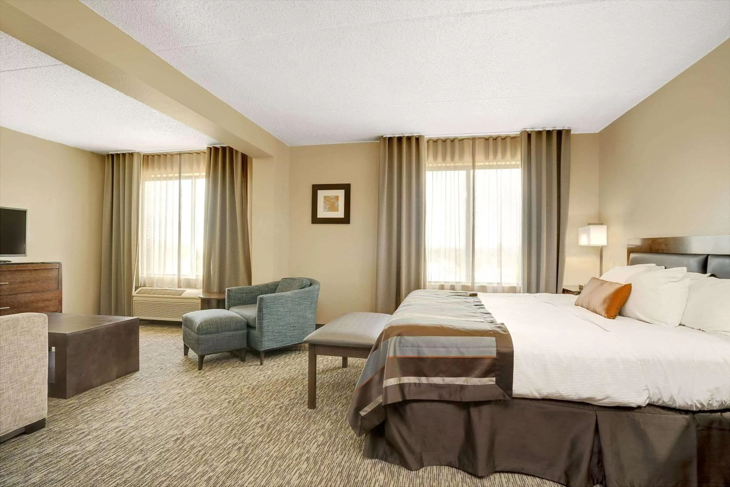 Photo of the whole room, Bed in Wingate by Wyndham Fargo