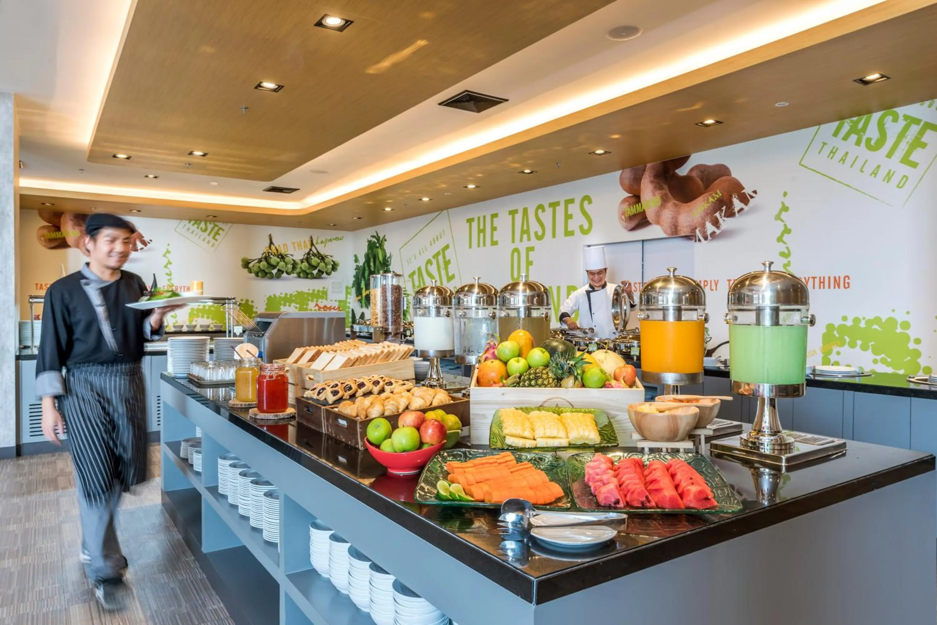 Restaurant/places to eat in ibis Bangkok IMPACT