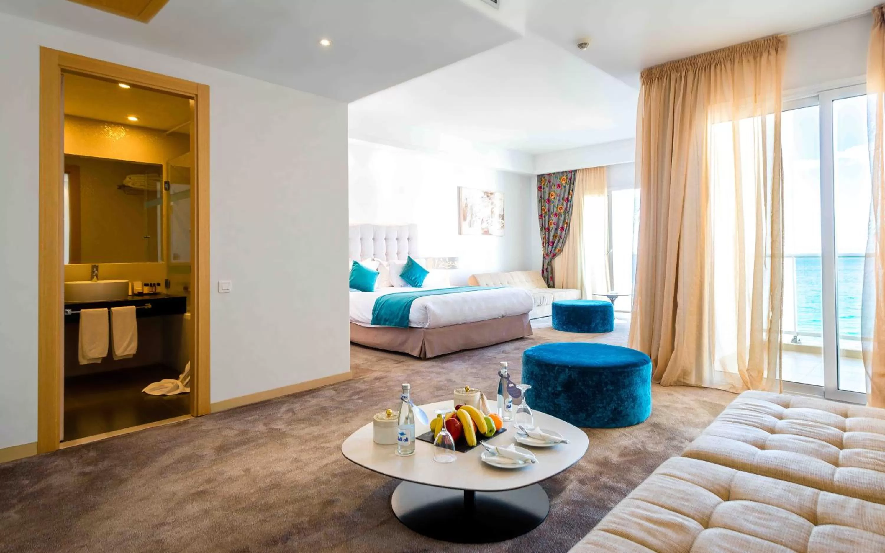 Balcony/Terrace, Bed in Hotel Farah Tanger